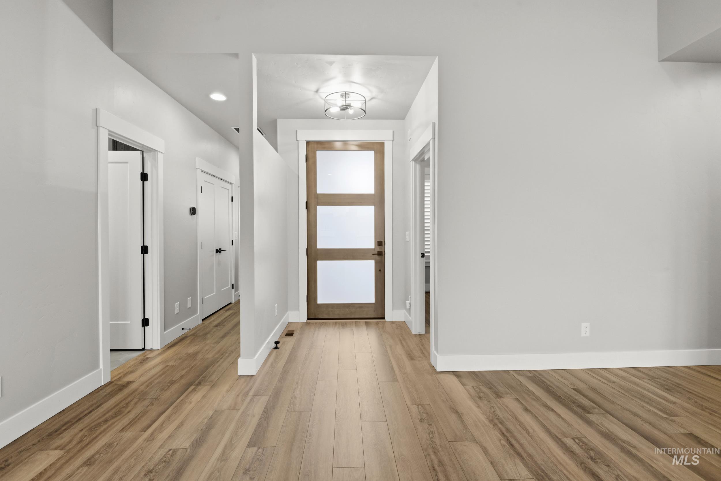 4640 N McKinley Park, Meridian, Idaho 83646, 3 Bedrooms, 2.5 Bathrooms, Residential For Sale, Price $859,900, 98977052