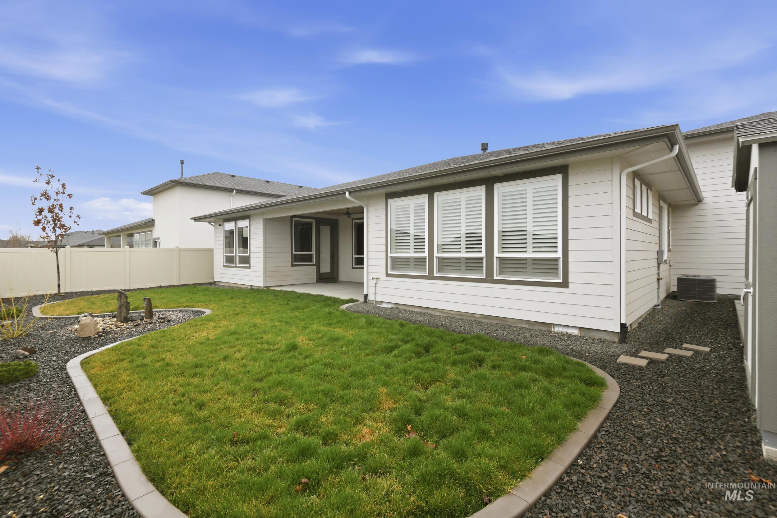 4640 N McKinley Park, Meridian, Idaho 83646, 3 Bedrooms, 2.5 Bathrooms, Residential For Sale, Price $859,900, 98977052