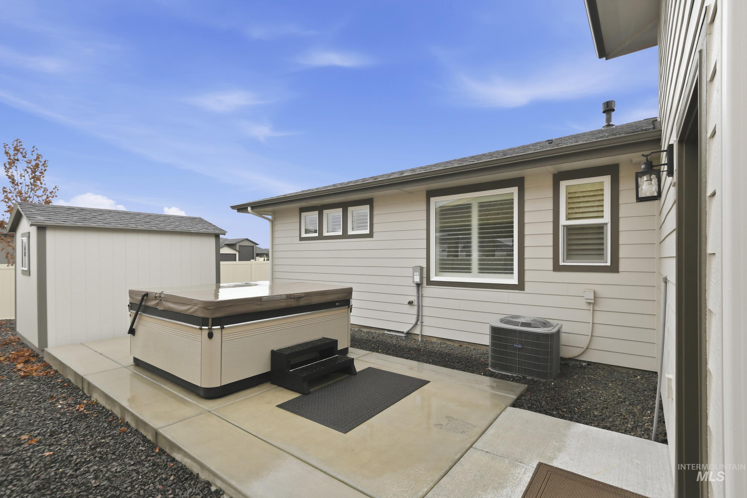 4640 N McKinley Park, Meridian, Idaho 83646, 3 Bedrooms, 2.5 Bathrooms, Residential For Sale, Price $859,900, 98977052