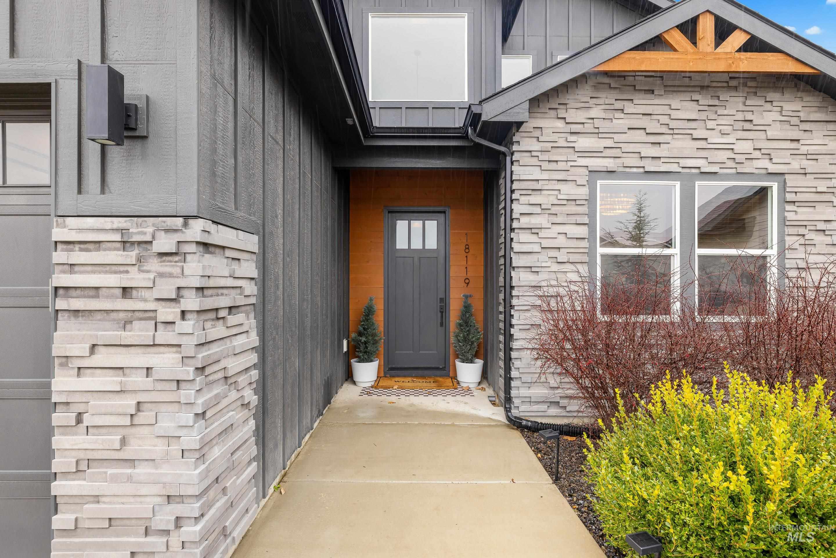 18119 N Fallspring Pl, Nampa, Idaho 83687, 4 Bedrooms, 2.5 Bathrooms, Residential For Sale, Price $785,000, 98977053