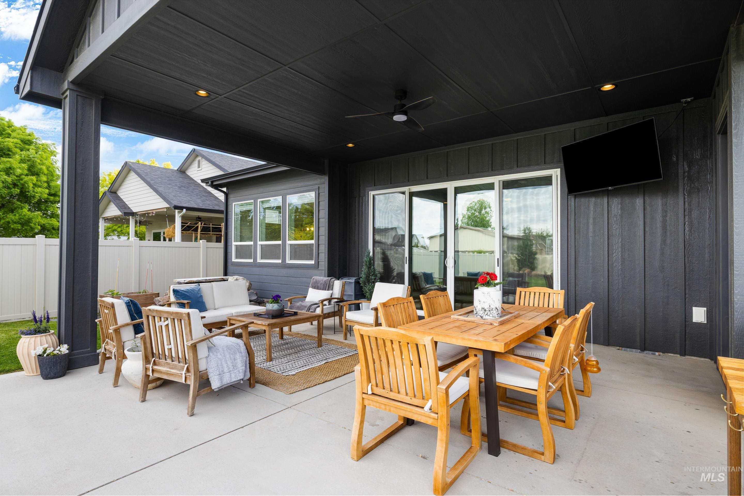 18119 N Fallspring Pl, Nampa, Idaho 83687, 4 Bedrooms, 2.5 Bathrooms, Residential For Sale, Price $785,000, 98977053