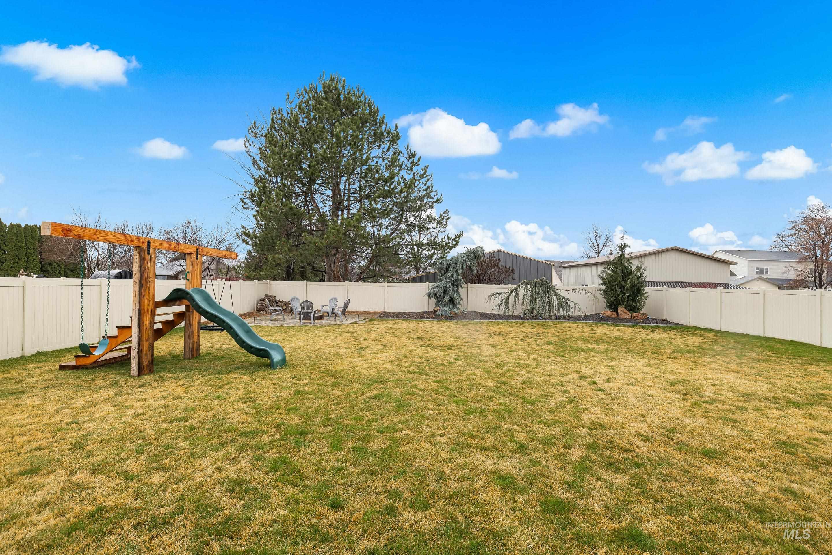 18119 N Fallspring Pl, Nampa, Idaho 83687, 4 Bedrooms, 2.5 Bathrooms, Residential For Sale, Price $785,000, 98977053