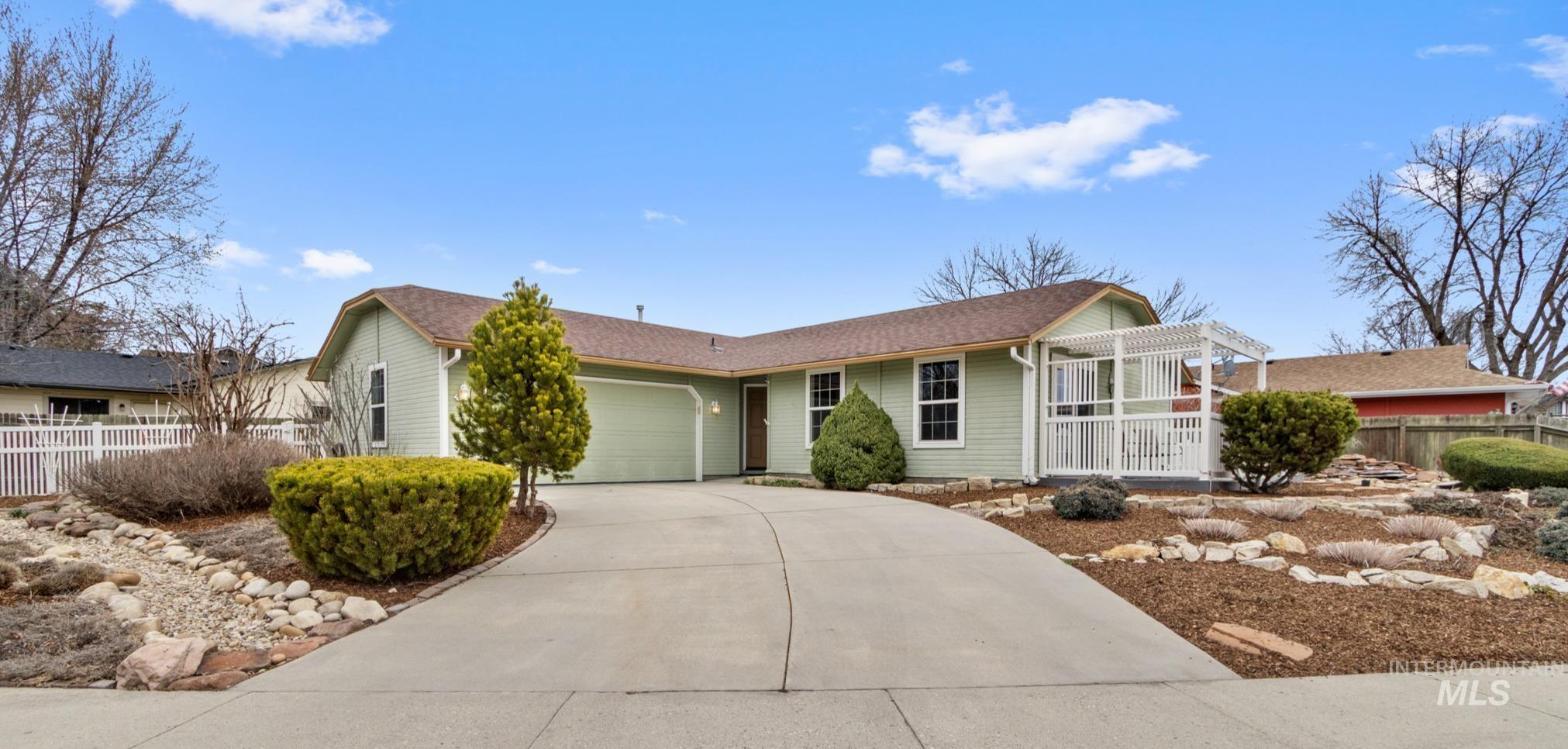 4506 N Fifeshire Way, Boise, Idaho 83713, 3 Bedrooms, 2 Bathrooms, Residential For Sale, Price $369,900, 98977055