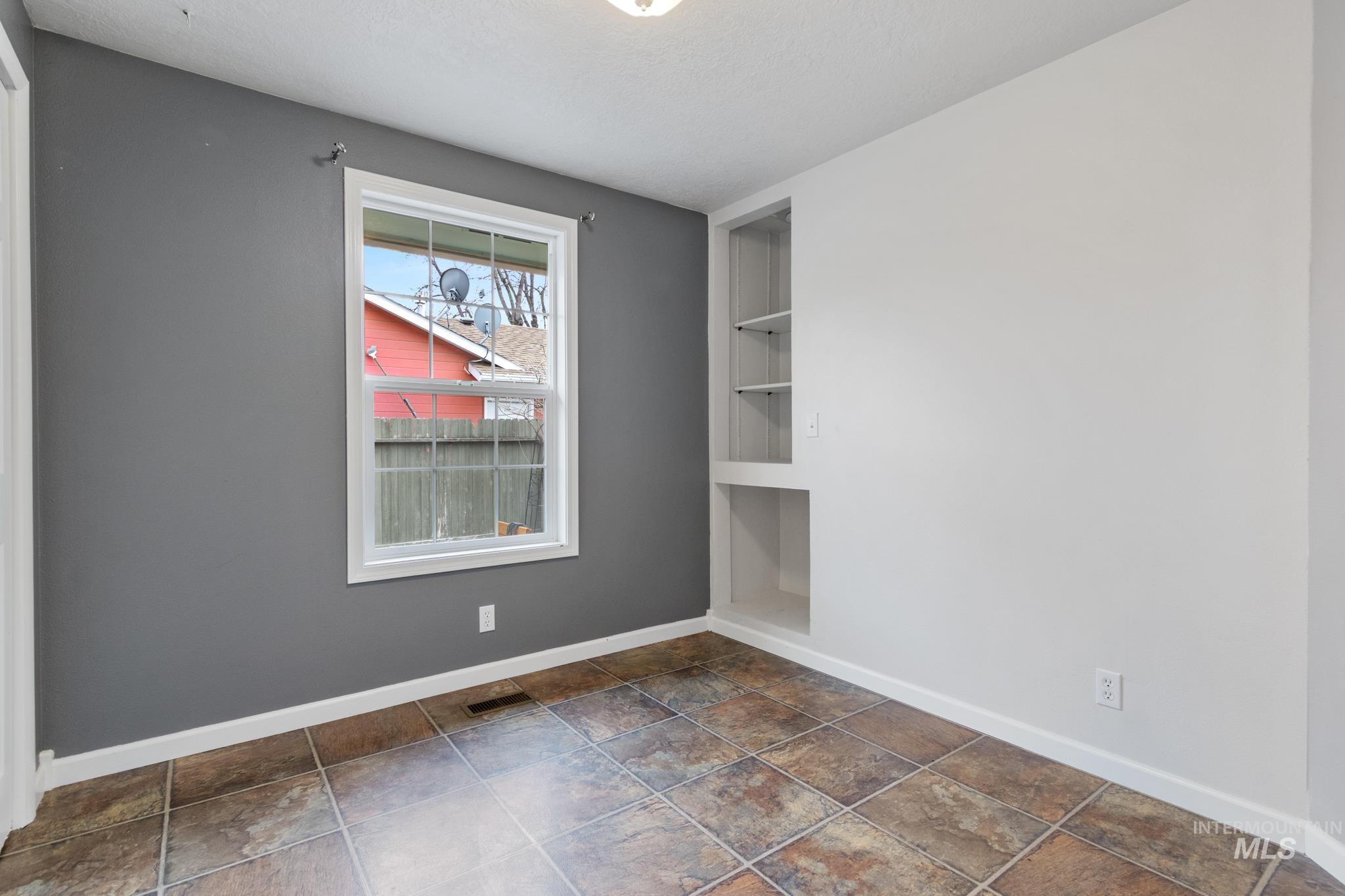 4506 N Fifeshire Way, Boise, Idaho 83713, 3 Bedrooms, 2 Bathrooms, Residential For Sale, Price $369,900, 98977055