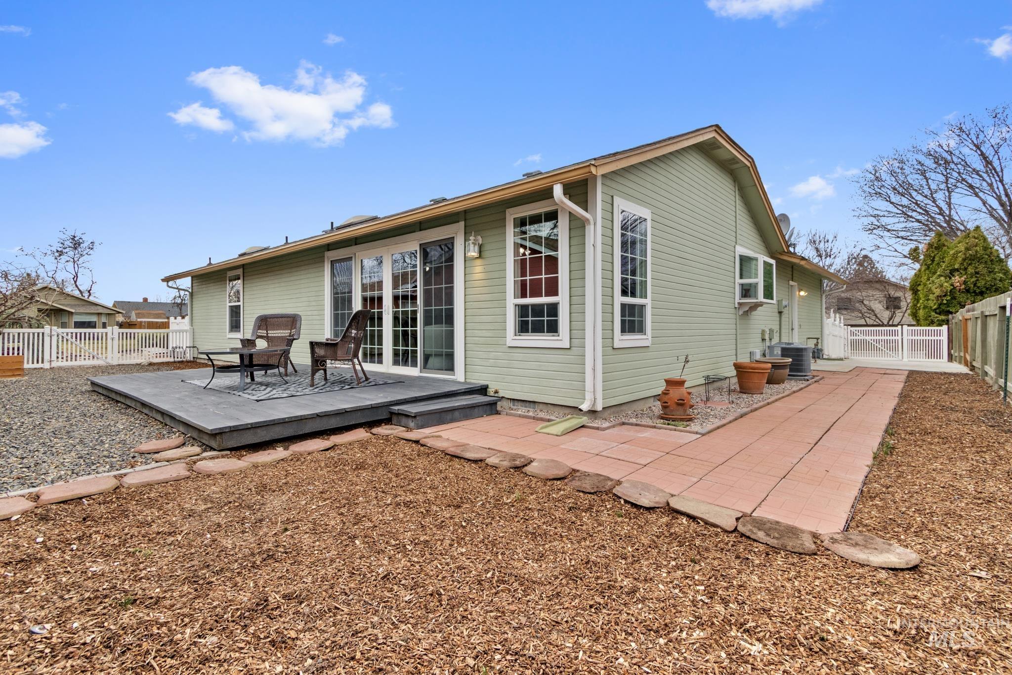 4506 N Fifeshire Way, Boise, Idaho 83713, 3 Bedrooms, 2 Bathrooms, Residential For Sale, Price $369,900, 98977055