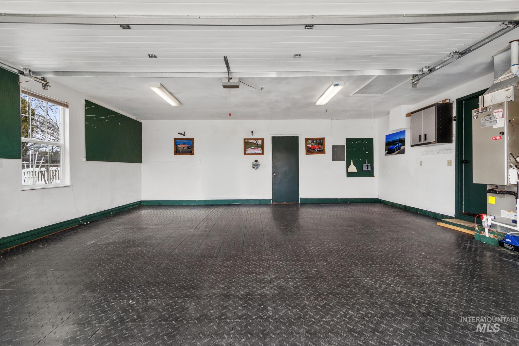 4506 N Fifeshire Way, Boise, Idaho 83713, 3 Bedrooms, 2 Bathrooms, Residential For Sale, Price $369,900, 98977055