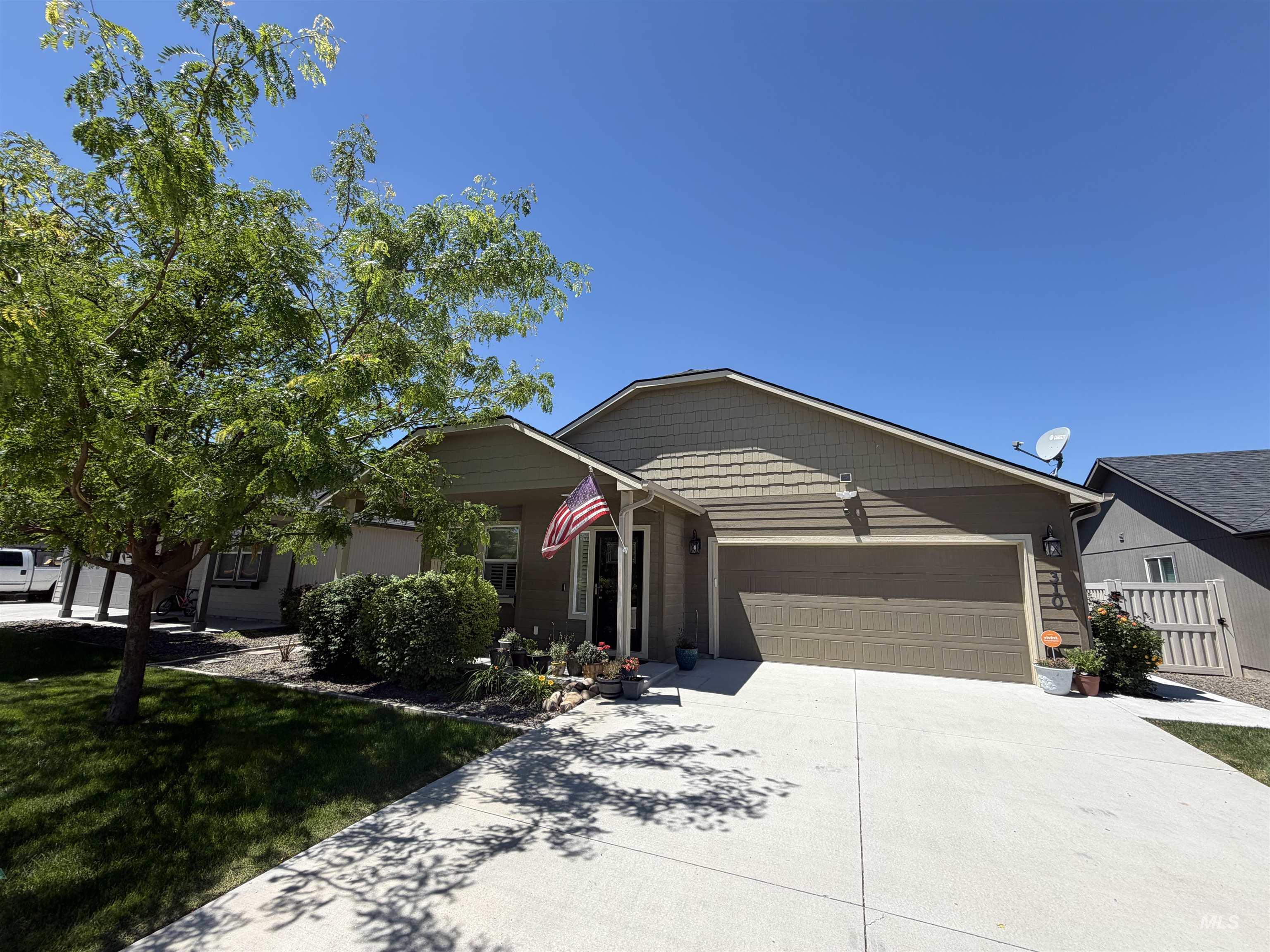 310 S Voyage Ave, Caldwell, Idaho 83605, 3 Bedrooms, 2 Bathrooms, Residential For Sale, Price $420,000,MLS 98977059