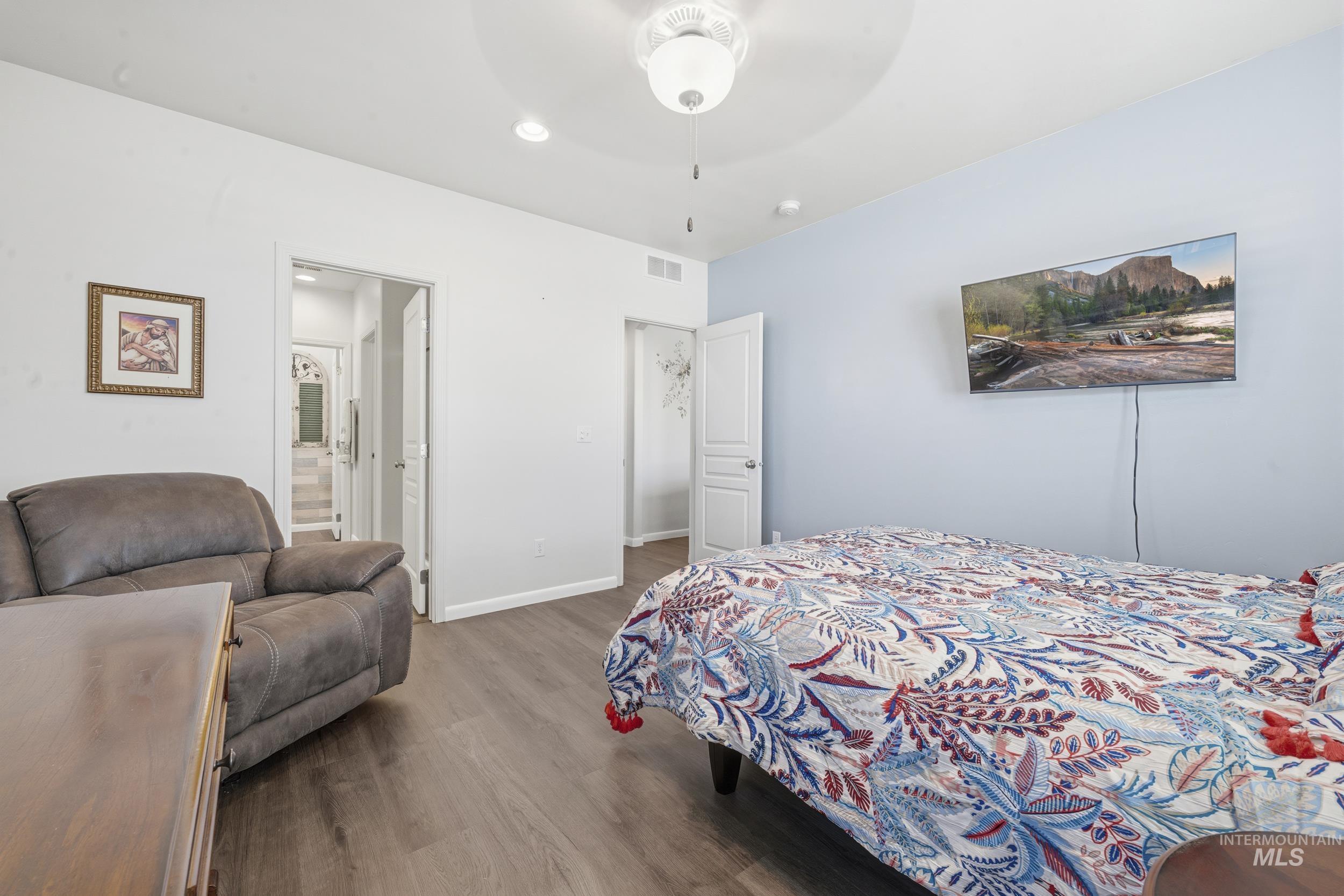 310 S Voyage Ave, Caldwell, Idaho 83605, 3 Bedrooms, 2 Bathrooms, Residential For Sale, Price $430,000,MLS 98977059