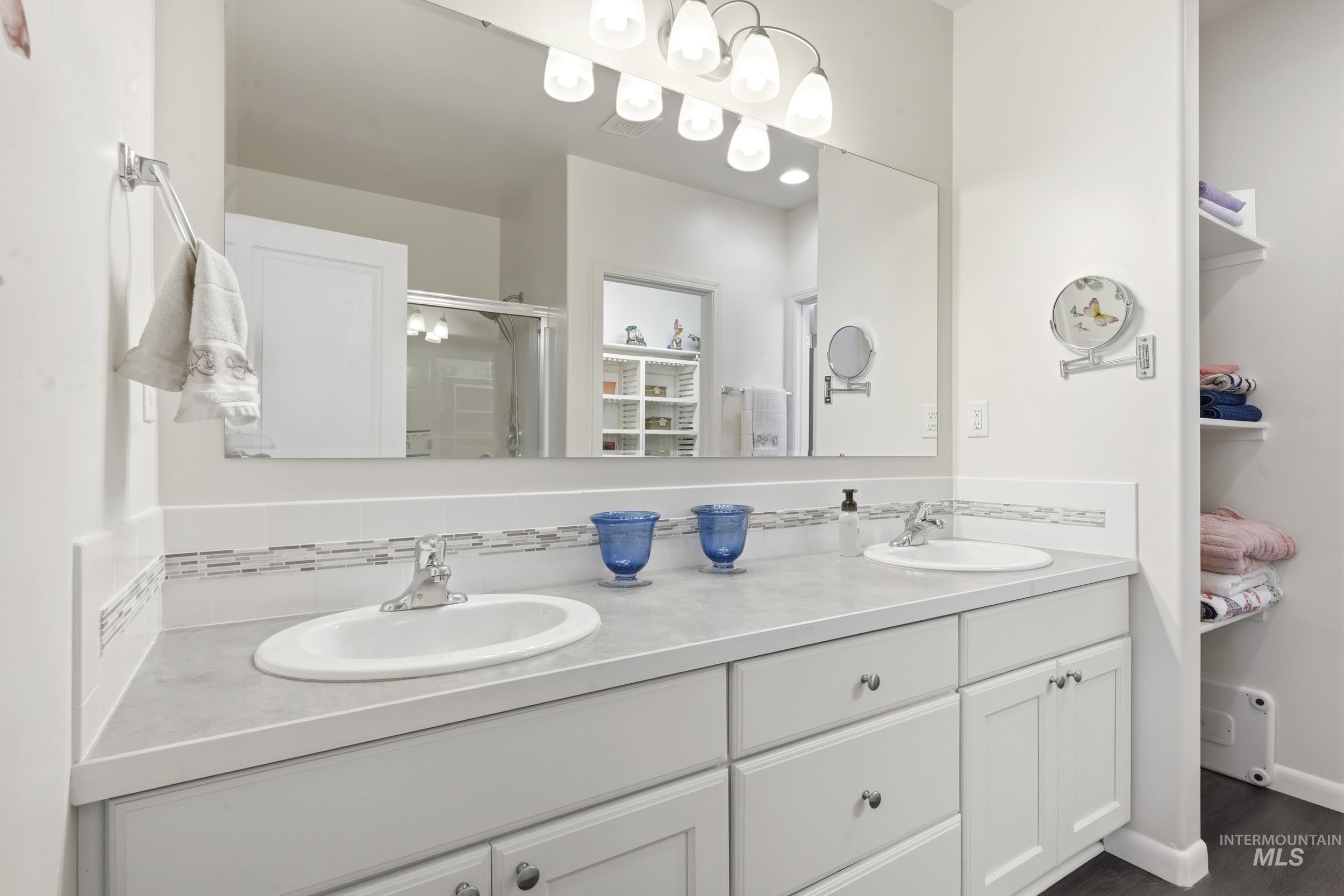 310 S Voyage Ave, Caldwell, Idaho 83605, 3 Bedrooms, 2 Bathrooms, Residential For Sale, Price $440,000, 98977059