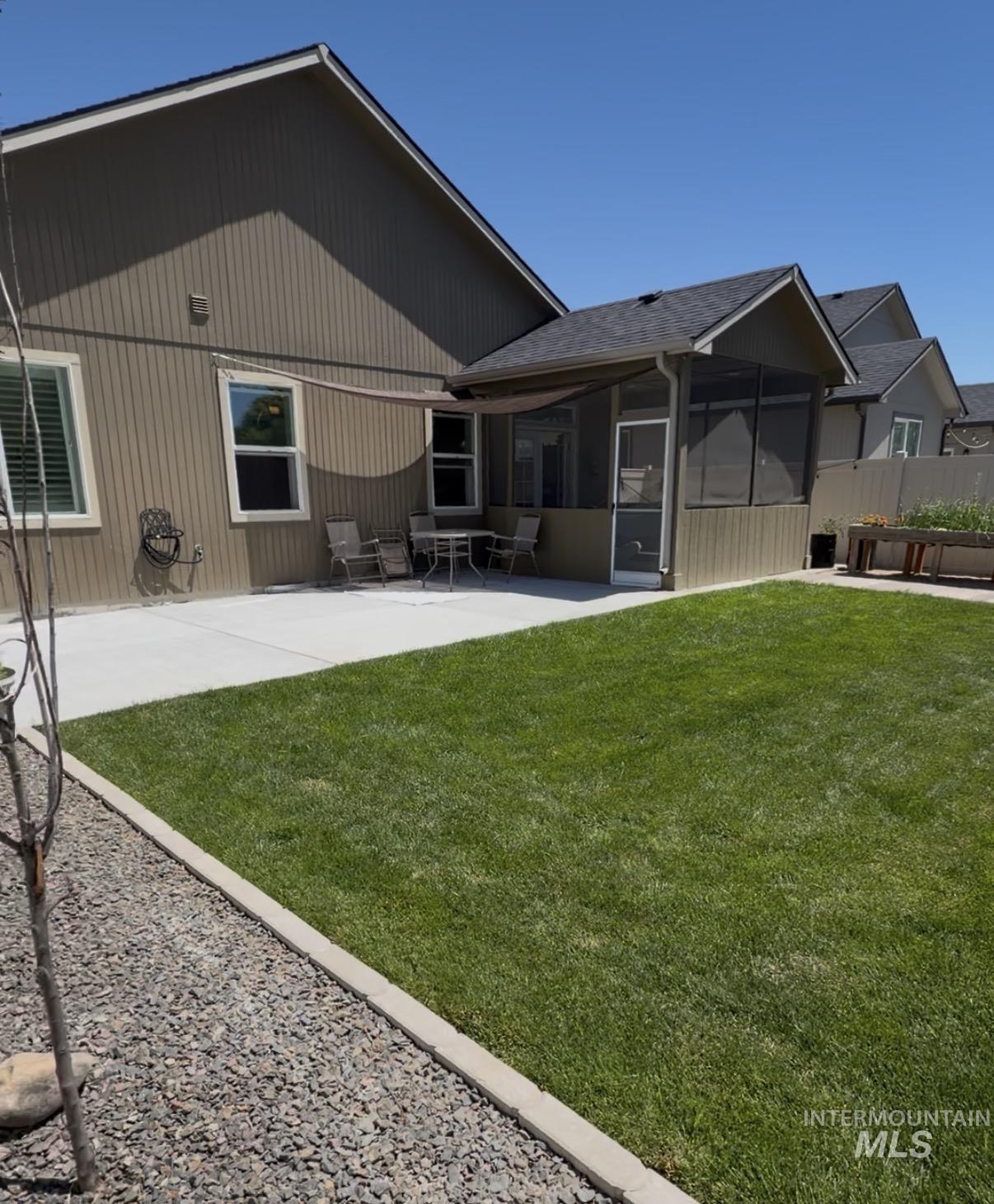 310 S Voyage Ave, Caldwell, Idaho 83605, 3 Bedrooms, 2 Bathrooms, Residential For Sale, Price $420,000,MLS 98977059