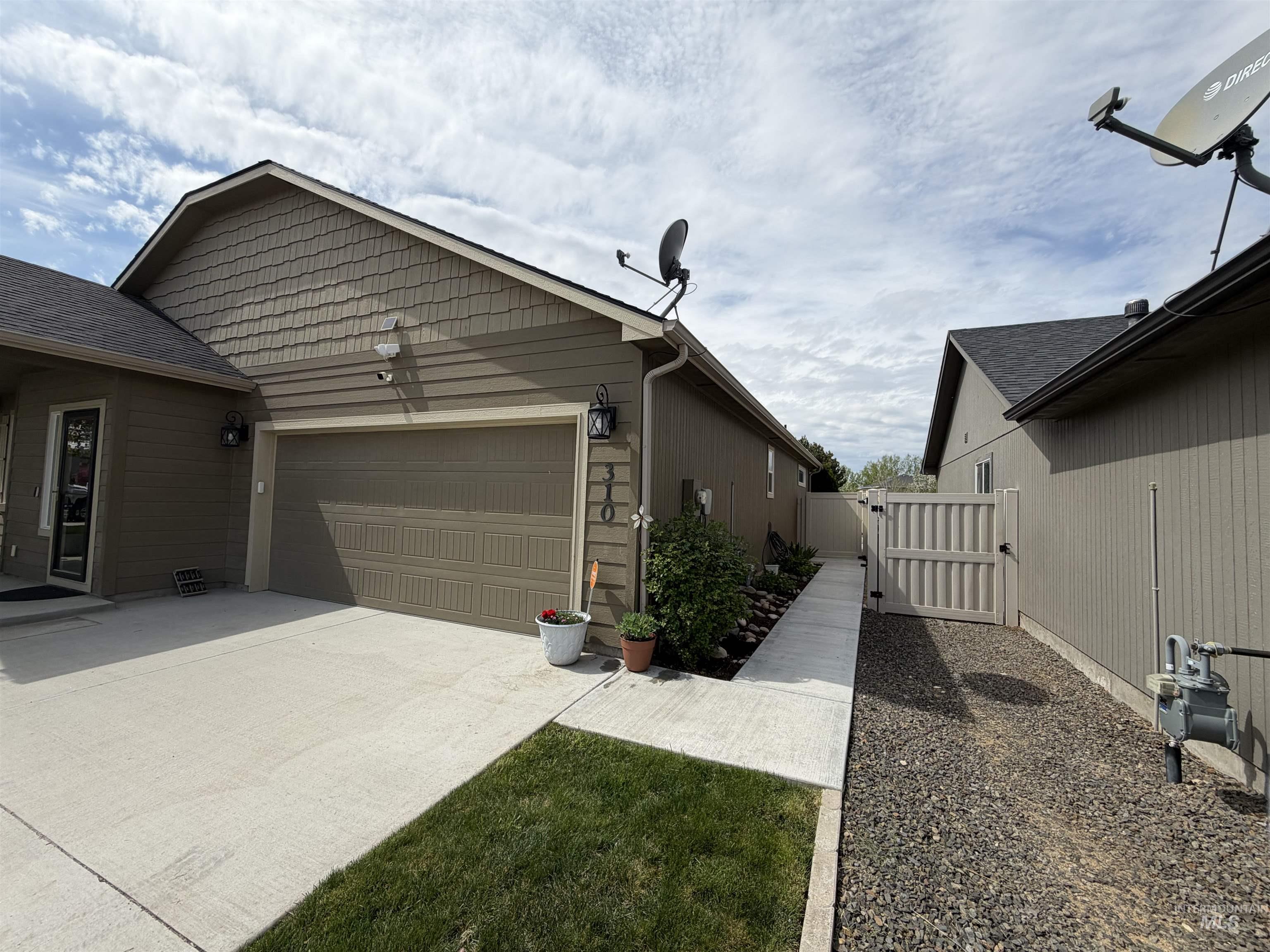 310 S Voyage Ave, Caldwell, Idaho 83605, 3 Bedrooms, 2 Bathrooms, Residential For Sale, Price $420,000,MLS 98977059