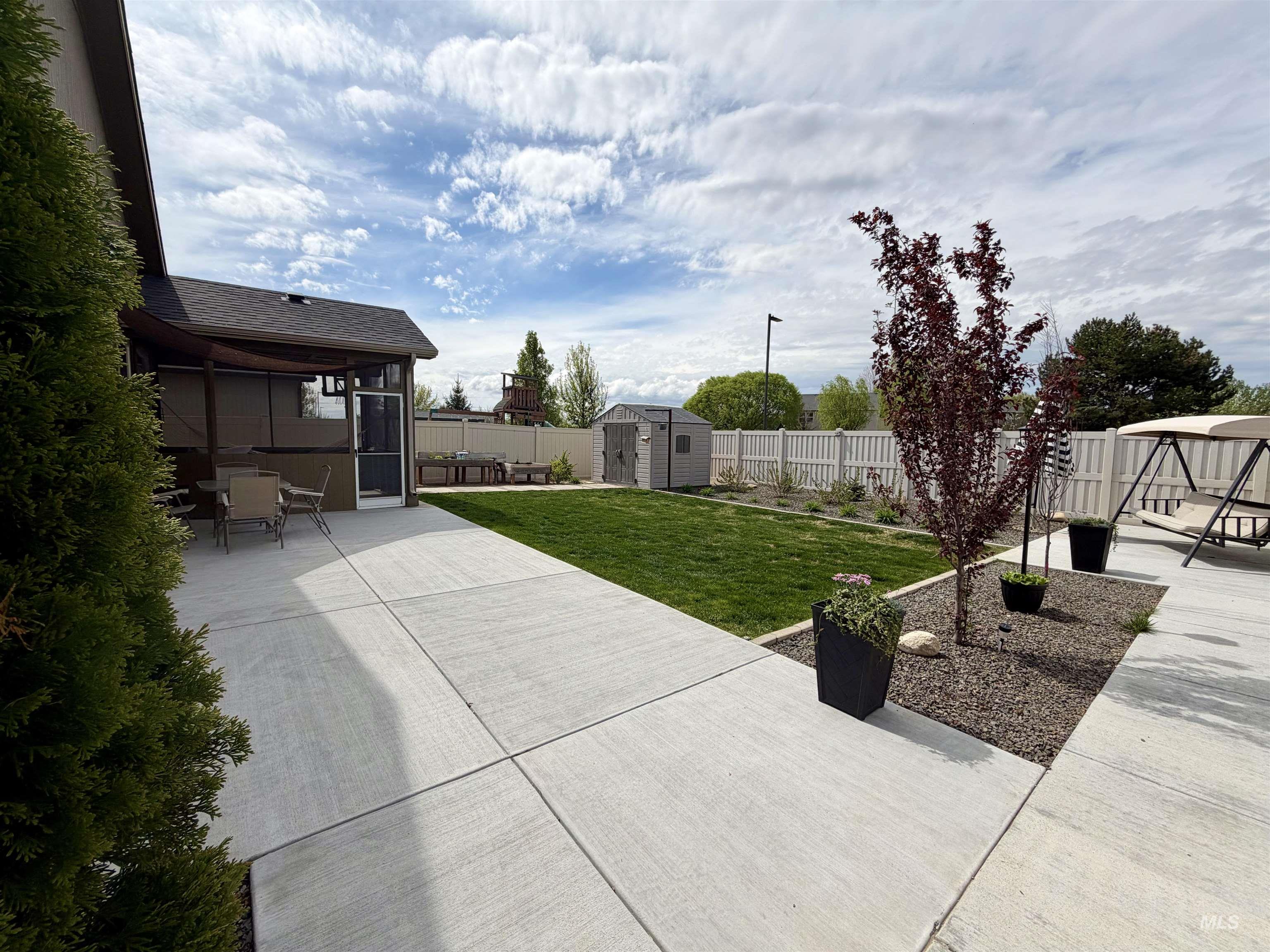 310 S Voyage Ave, Caldwell, Idaho 83605, 3 Bedrooms, 2 Bathrooms, Residential For Sale, Price $430,000,MLS 98977059