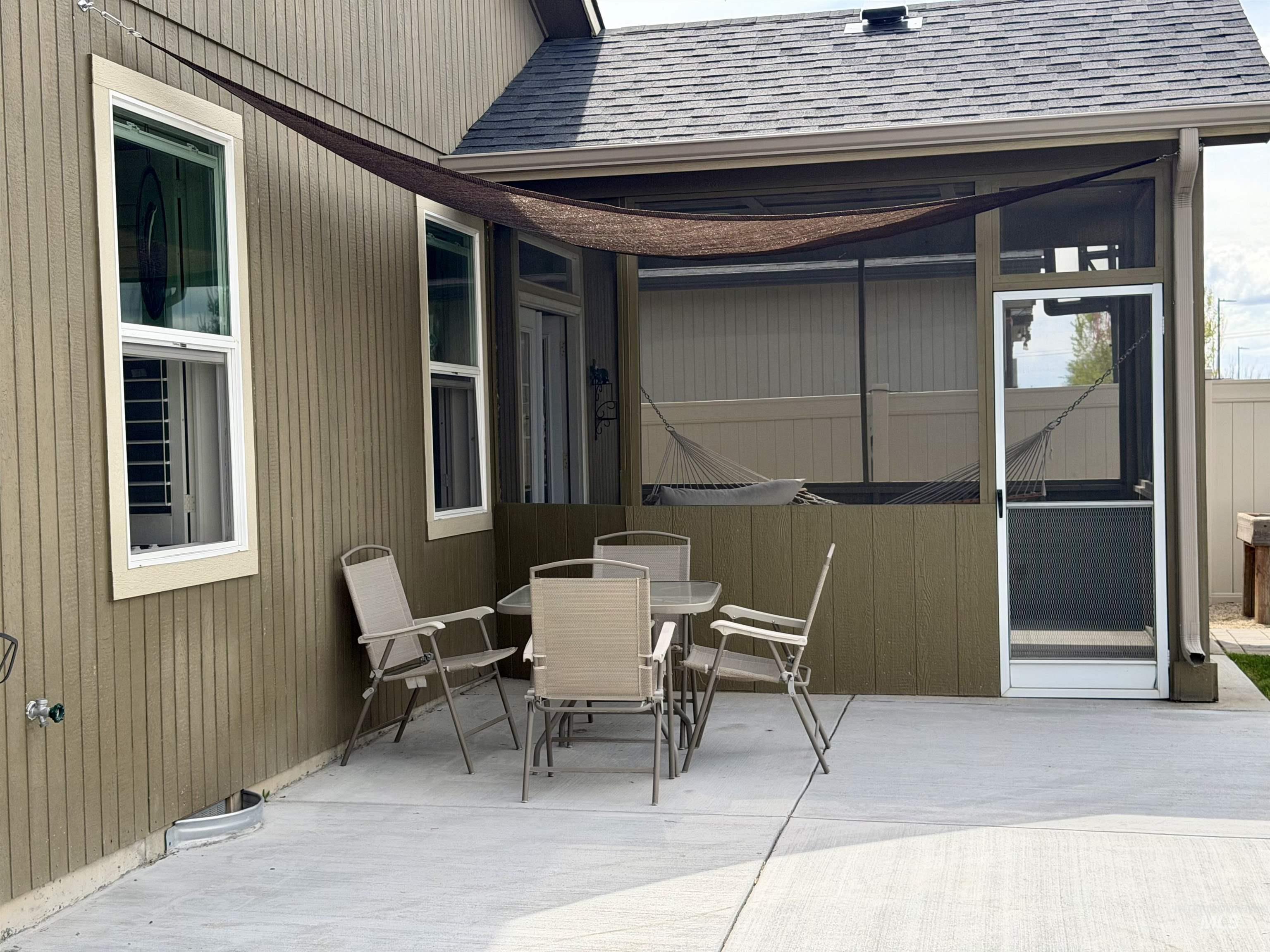 310 S Voyage Ave, Caldwell, Idaho 83605, 3 Bedrooms, 2 Bathrooms, Residential For Sale, Price $430,000,MLS 98977059