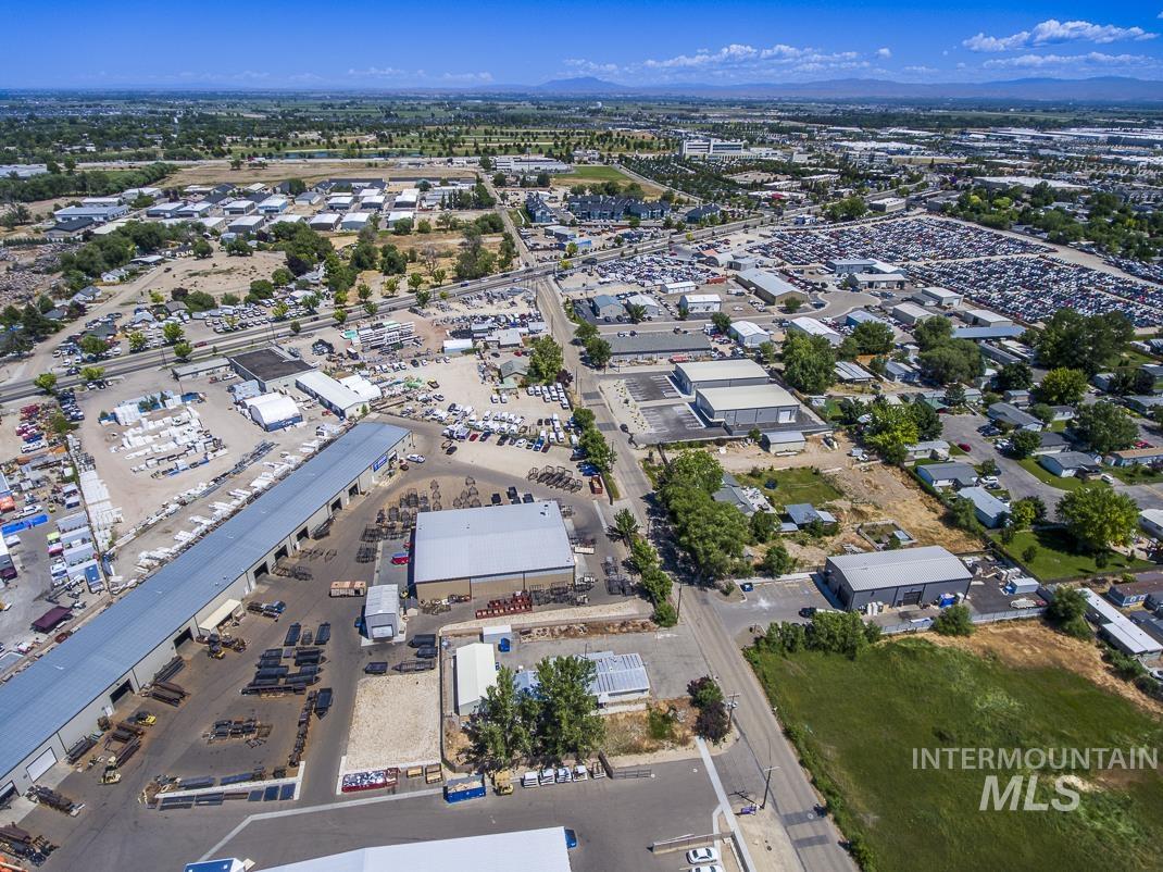 511 N 39th St, Nampa, Idaho 83687, 3 Bedrooms, 2 Bathrooms, Residential For Sale, Price $425,000, 98977063