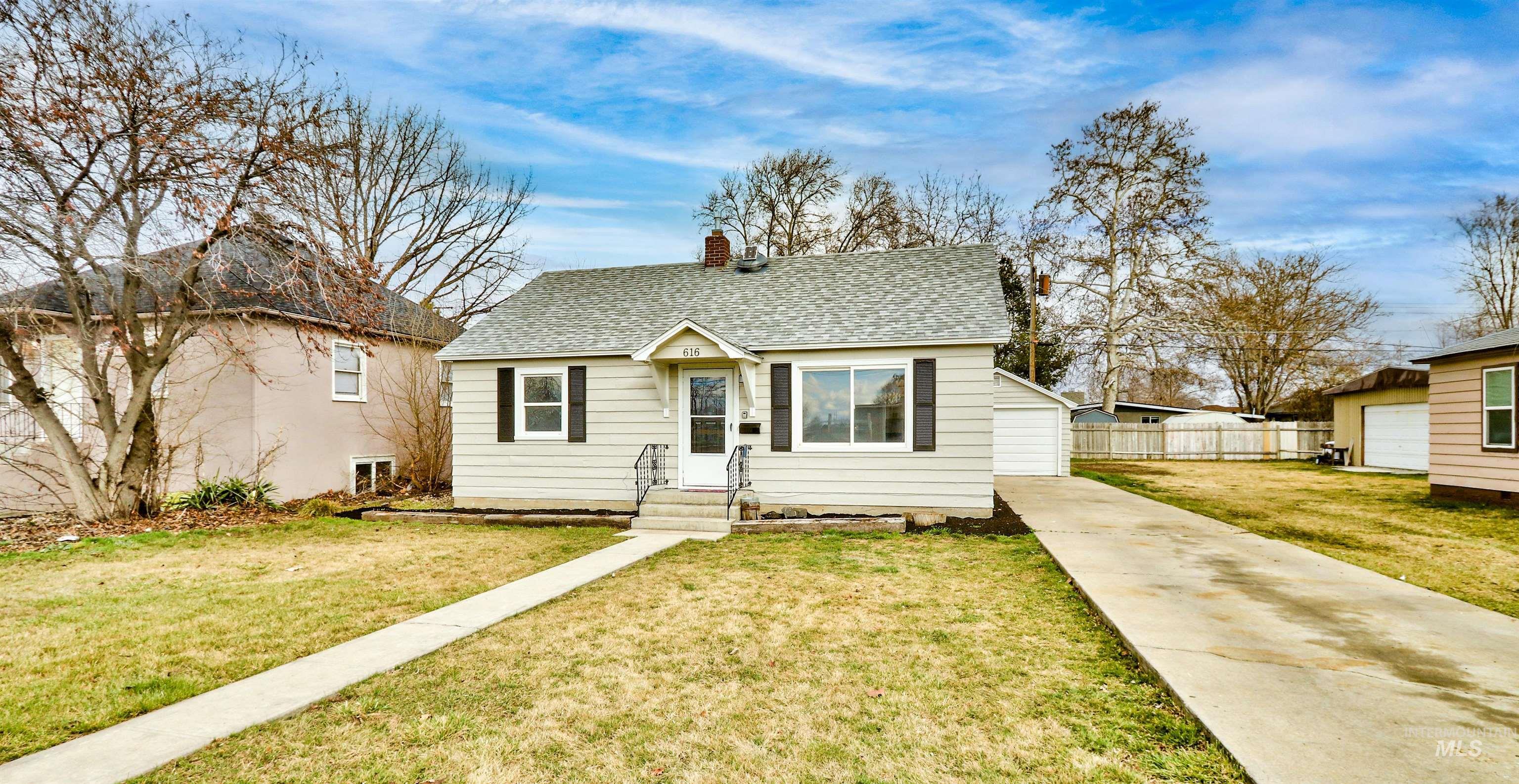 616 S Canyon St, Nampa, Idaho 83686, 2 Bedrooms, 1 Bathroom, Residential For Sale, Price $304,900, 98977064