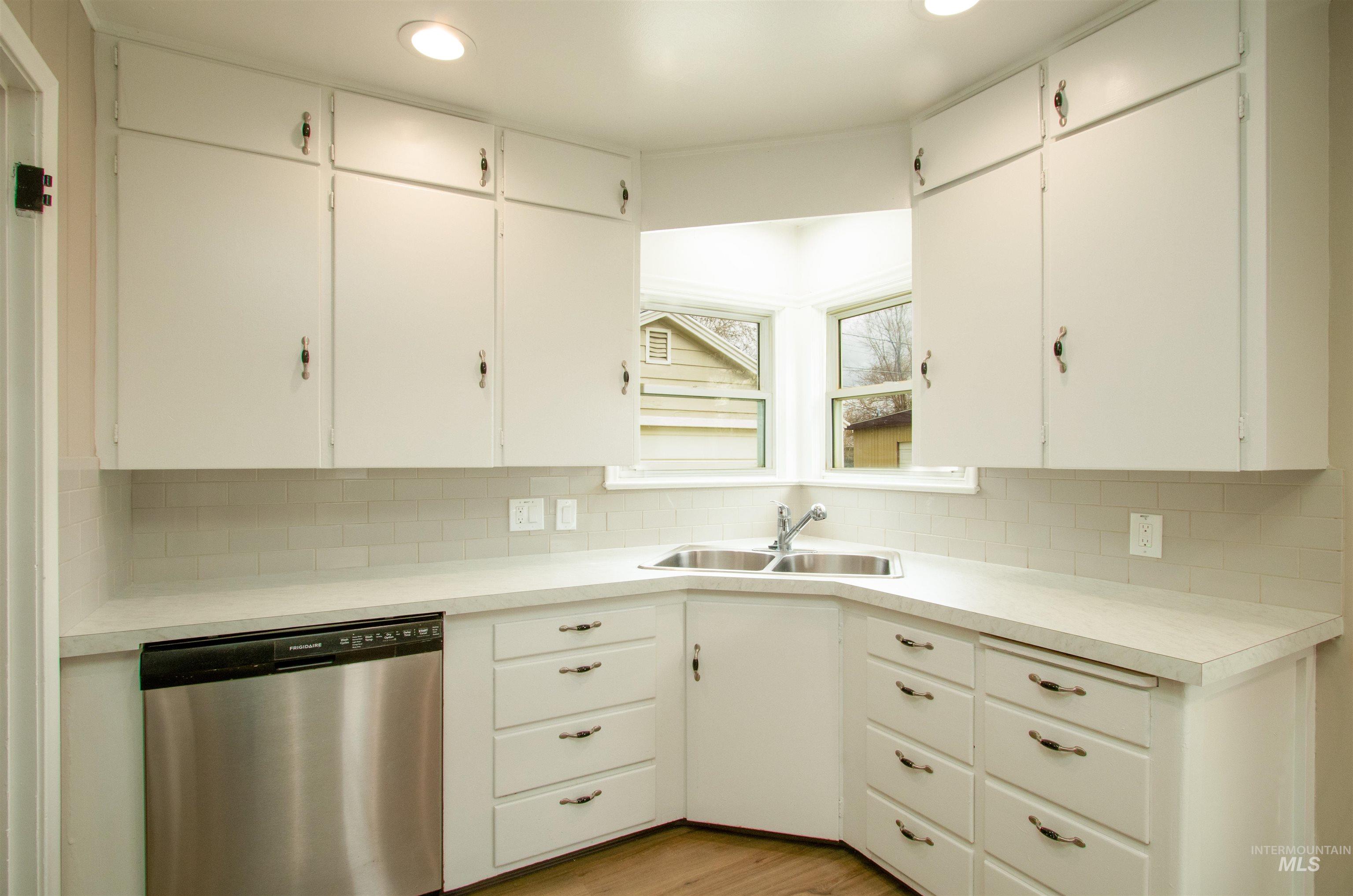 616 S Canyon St, Nampa, Idaho 83686, 2 Bedrooms, 1 Bathroom, Residential For Sale, Price $304,900, 98977064