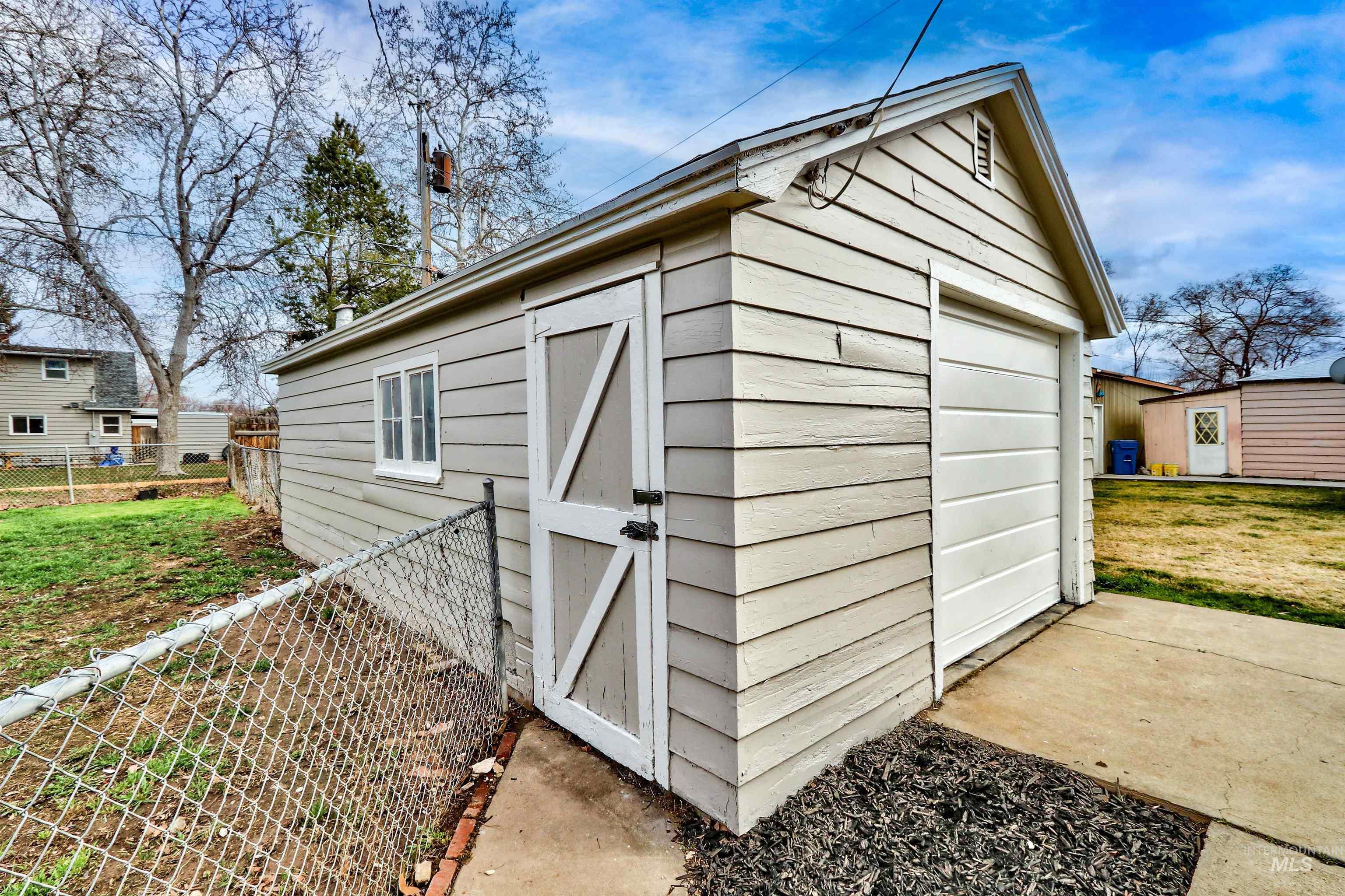 616 S Canyon St, Nampa, Idaho 83686, 2 Bedrooms, 1 Bathroom, Residential For Sale, Price $304,900, 98977064