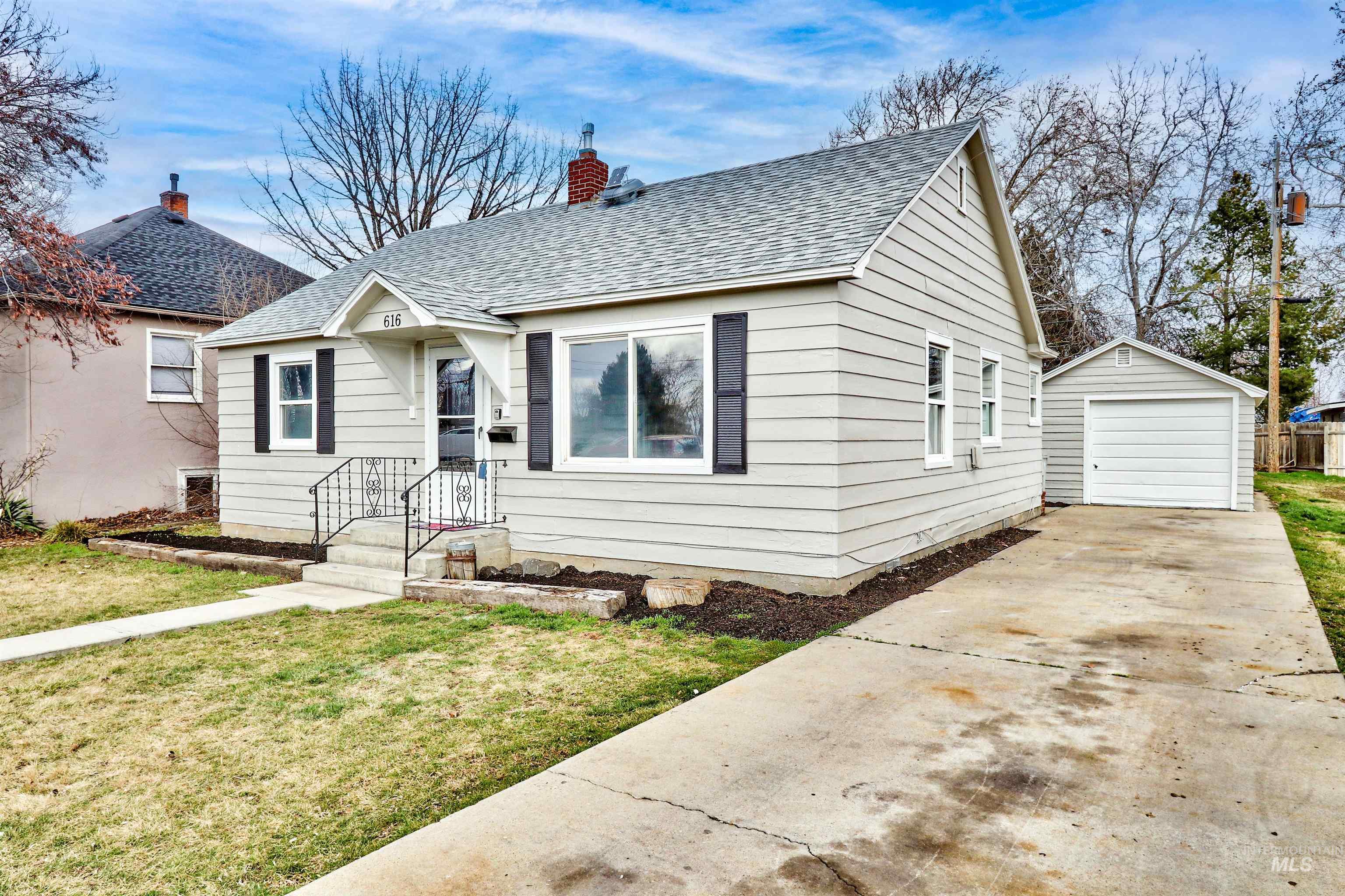 616 S Canyon St, Nampa, Idaho 83686, 2 Bedrooms, 1 Bathroom, Residential For Sale, Price $304,900, 98977064