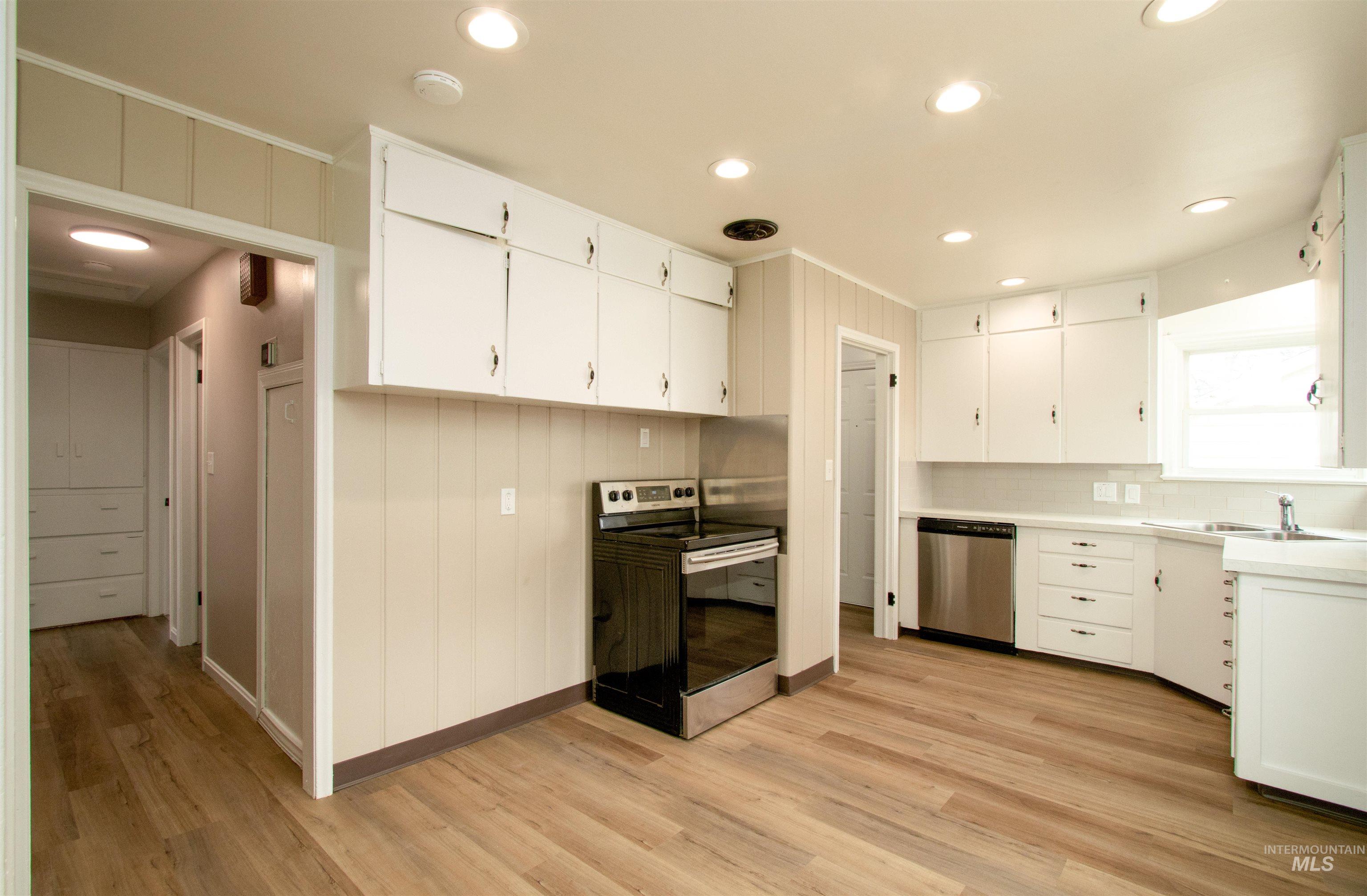 616 S Canyon St, Nampa, Idaho 83686, 2 Bedrooms, 1 Bathroom, Residential For Sale, Price $304,900, 98977064