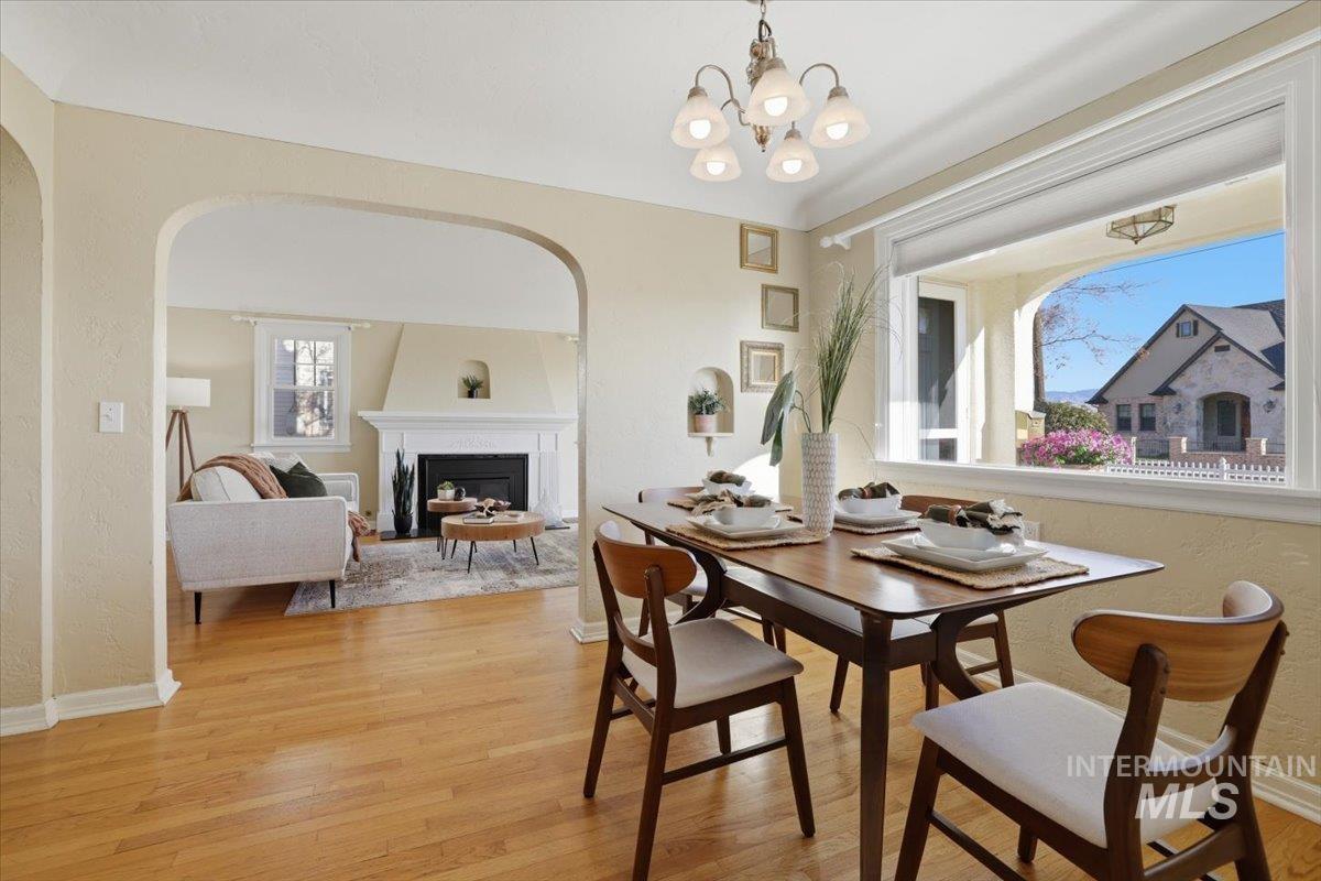 3205 W Crescent Rim Drive, Boise, Idaho 83706, 4 Bedrooms, 2 Bathrooms, Residential For Sale, Price $879,000, 98977066