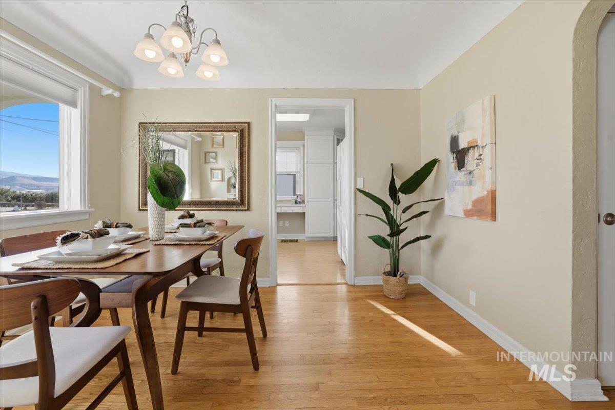 3205 W Crescent Rim Drive, Boise, Idaho 83706, 4 Bedrooms, 2 Bathrooms, Residential For Sale, Price $879,000, 98977066