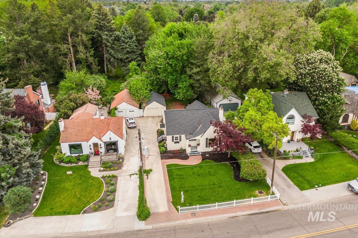 3205 W Crescent Rim Drive, Boise, Idaho 83706, 4 Bedrooms, 2 Bathrooms, Residential For Sale, Price $879,000, 98977066