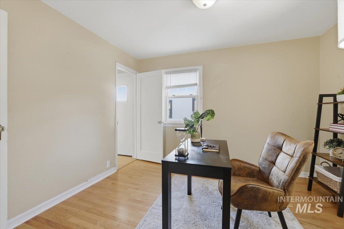 3205 W Crescent Rim Drive, Boise, Idaho 83706, 4 Bedrooms, 2 Bathrooms, Residential For Sale, Price $879,000, 98977066