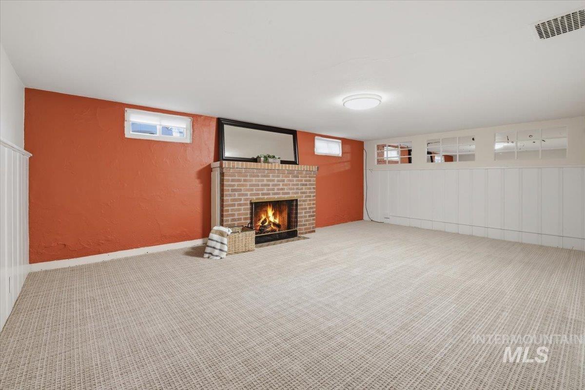 3205 W Crescent Rim Drive, Boise, Idaho 83706, 4 Bedrooms, 2 Bathrooms, Residential For Sale, Price $879,000, 98977066