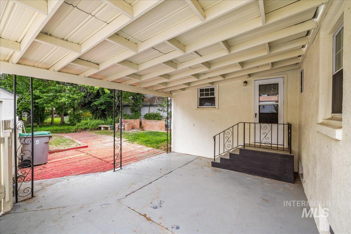 3205 W Crescent Rim Drive, Boise, Idaho 83706, 4 Bedrooms, 2 Bathrooms, Residential For Sale, Price $879,000, 98977066