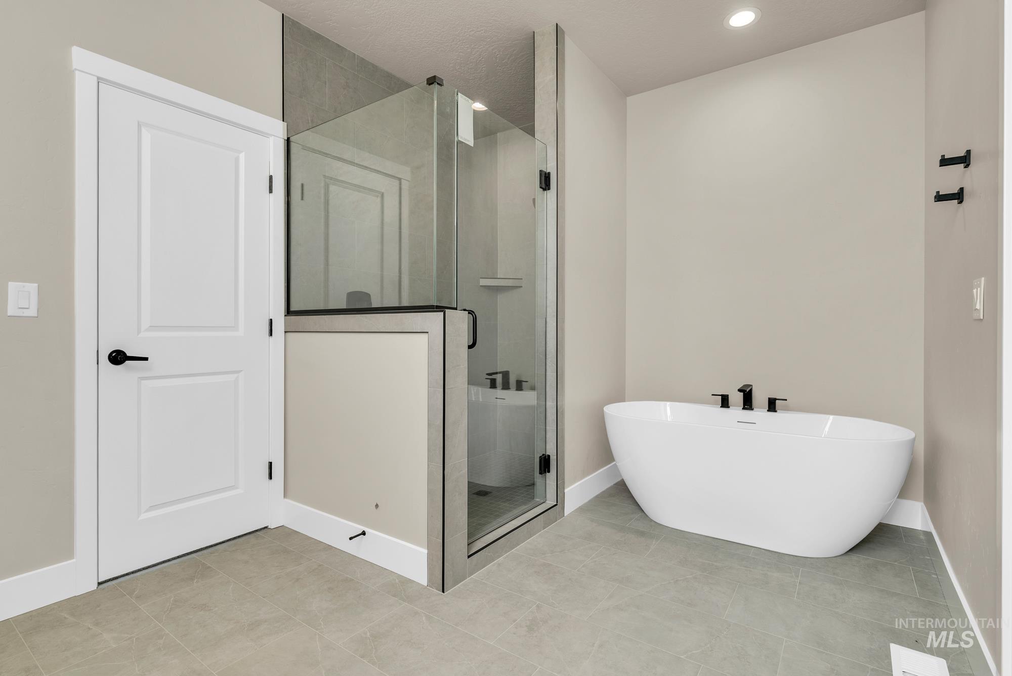 2848 W Jutland St, Meridian, Idaho 83642, 3 Bedrooms, 2 Bathrooms, Residential For Sale, Price $665,900,MLS 98977068