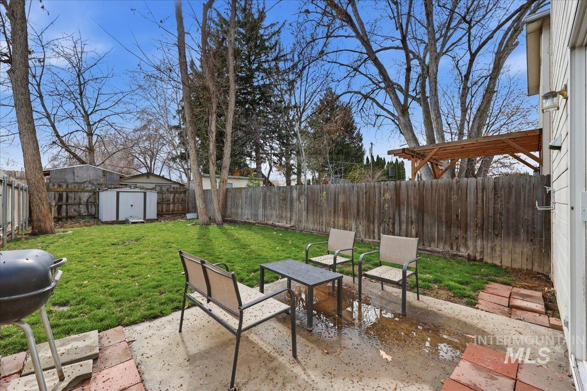 4707 W Kendall St, Boise, Idaho 83706, 2 Bedrooms, 1.5 Bathrooms, Residential For Sale, Price $350,000, 98977070