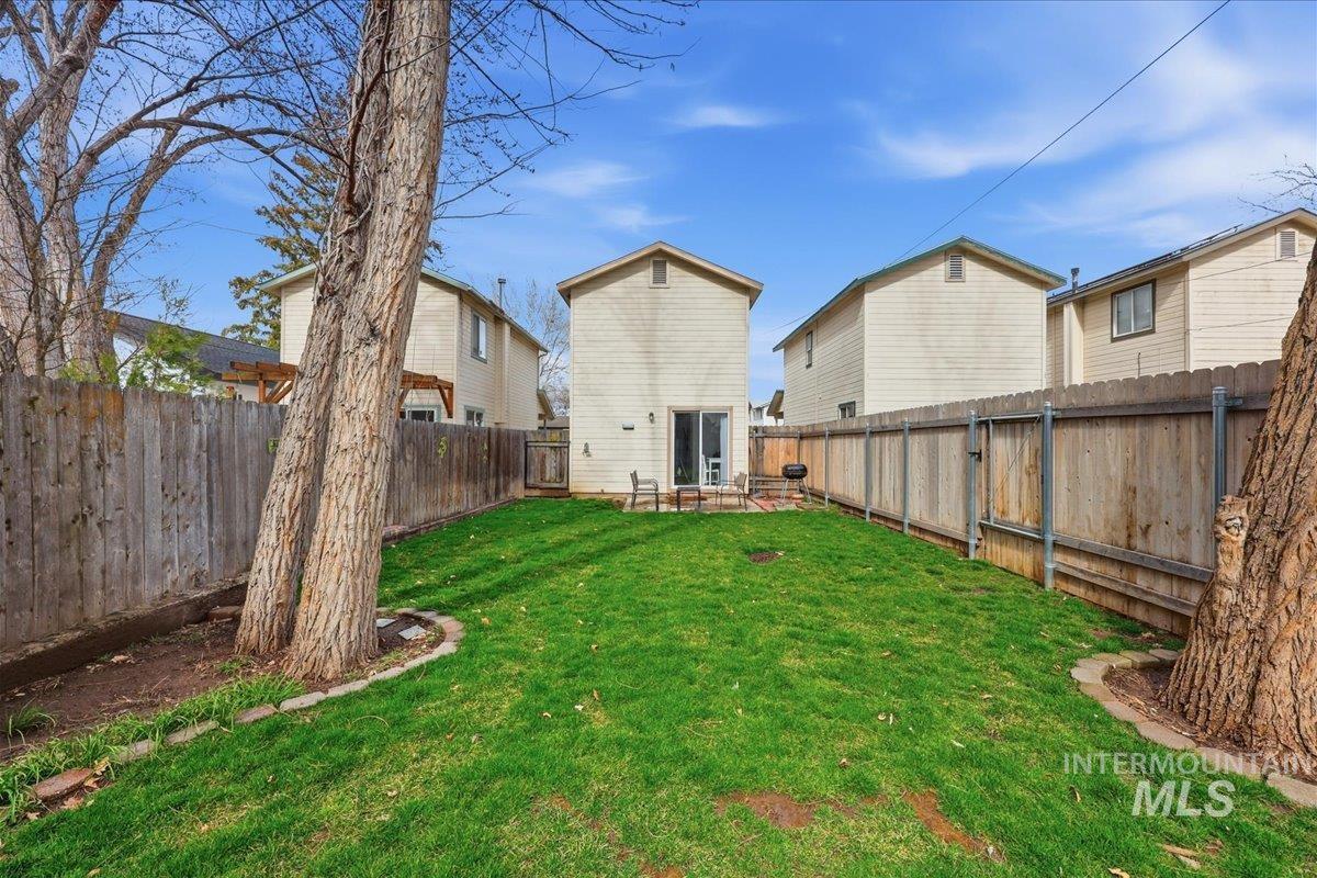 4707 W Kendall St, Boise, Idaho 83706, 2 Bedrooms, 1.5 Bathrooms, Residential For Sale, Price $350,000, 98977070