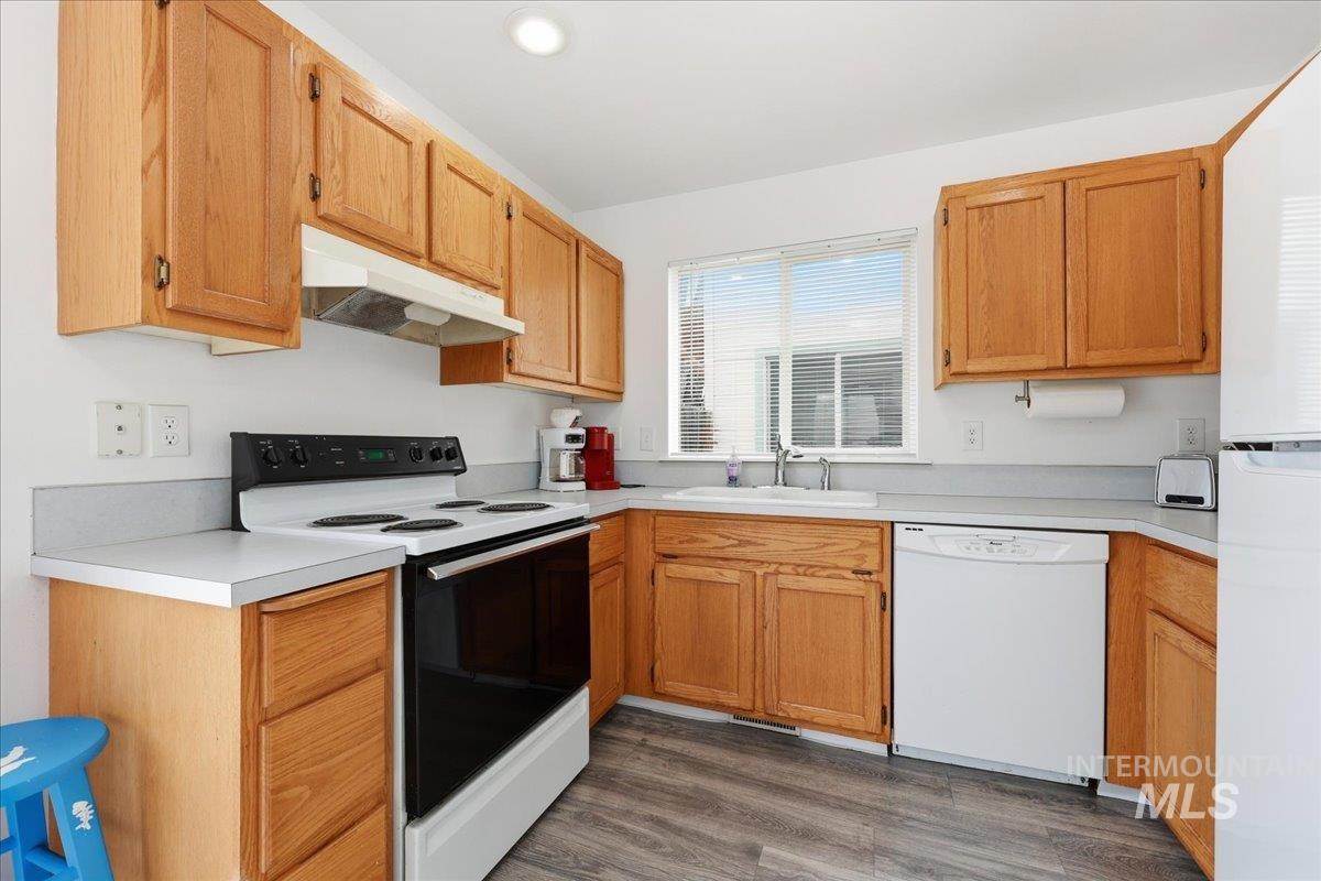 4707 W Kendall St, Boise, Idaho 83706, 2 Bedrooms, 1.5 Bathrooms, Residential For Sale, Price $350,000, 98977070