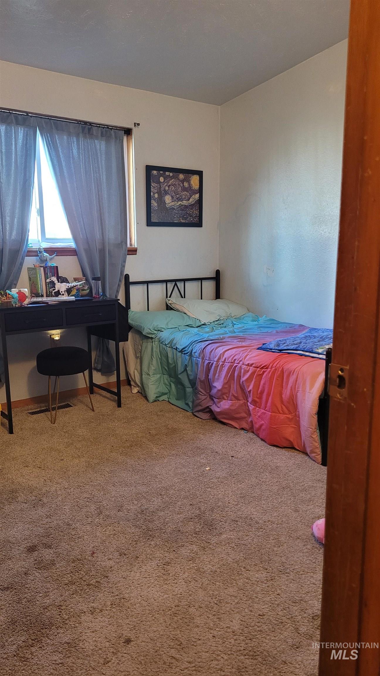 413 N 4th W, Mountain Home, Idaho 83647, 3 Bedrooms, 2 Bathrooms, Residential For Sale, Price $290,000,MLS 98977072