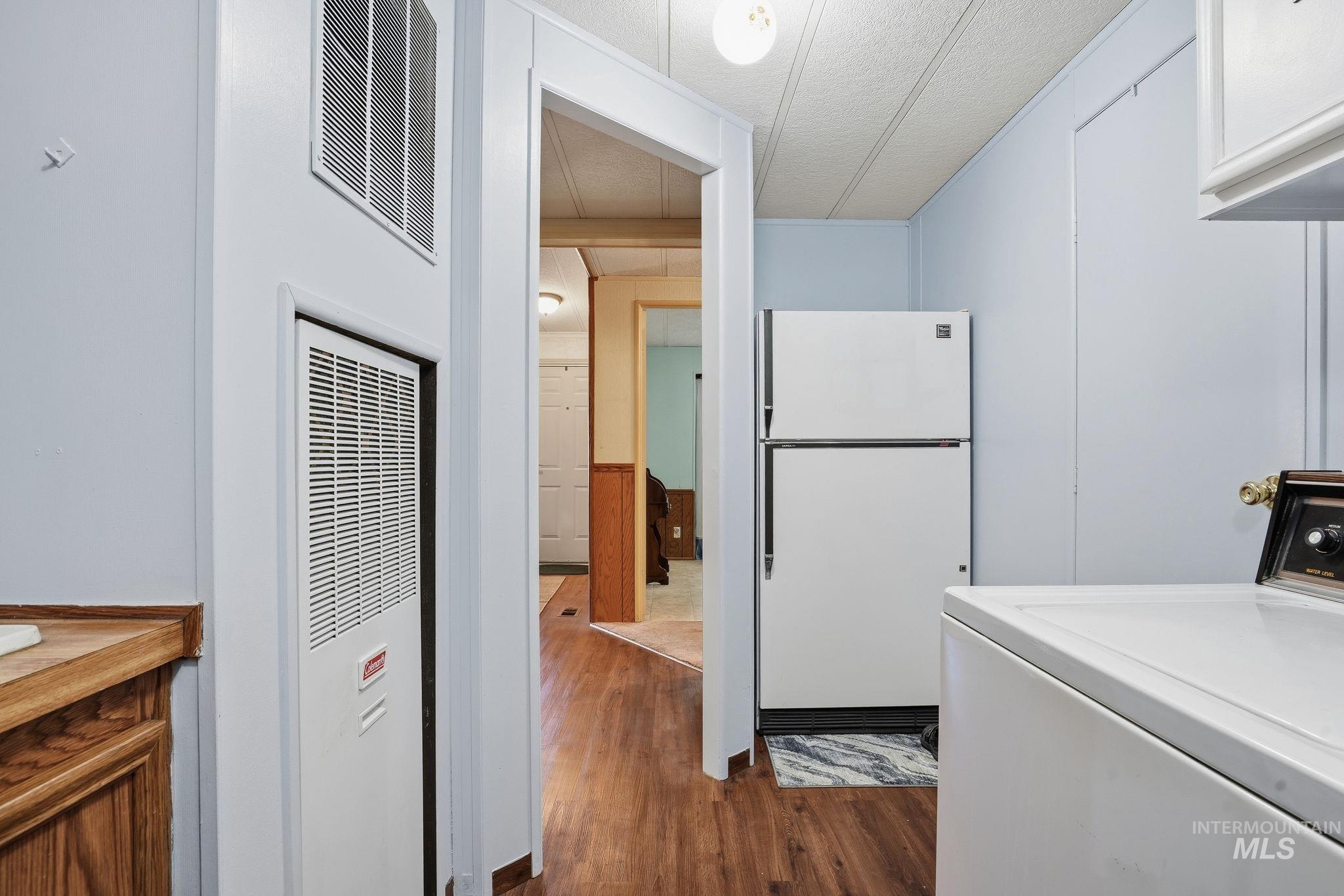 1253 N Samson Lane, Boise, Idaho 83704, 3 Bedrooms, 2.5 Bathrooms, Residential For Sale, Price $175,000,MLS 98977073