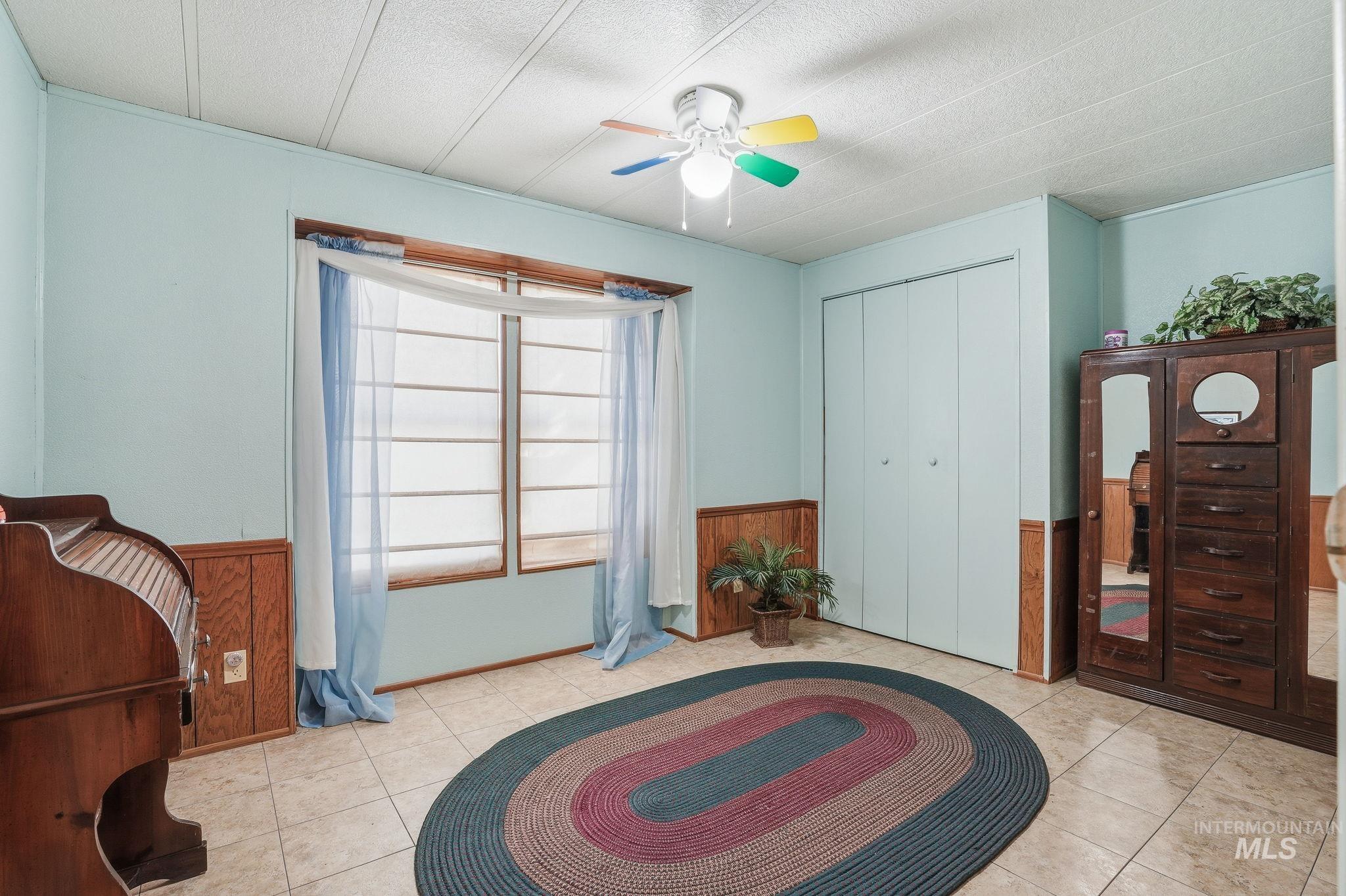 1253 N Samson Lane, Boise, Idaho 83704, 3 Bedrooms, 2.5 Bathrooms, Residential For Sale, Price $175,000,MLS 98977073