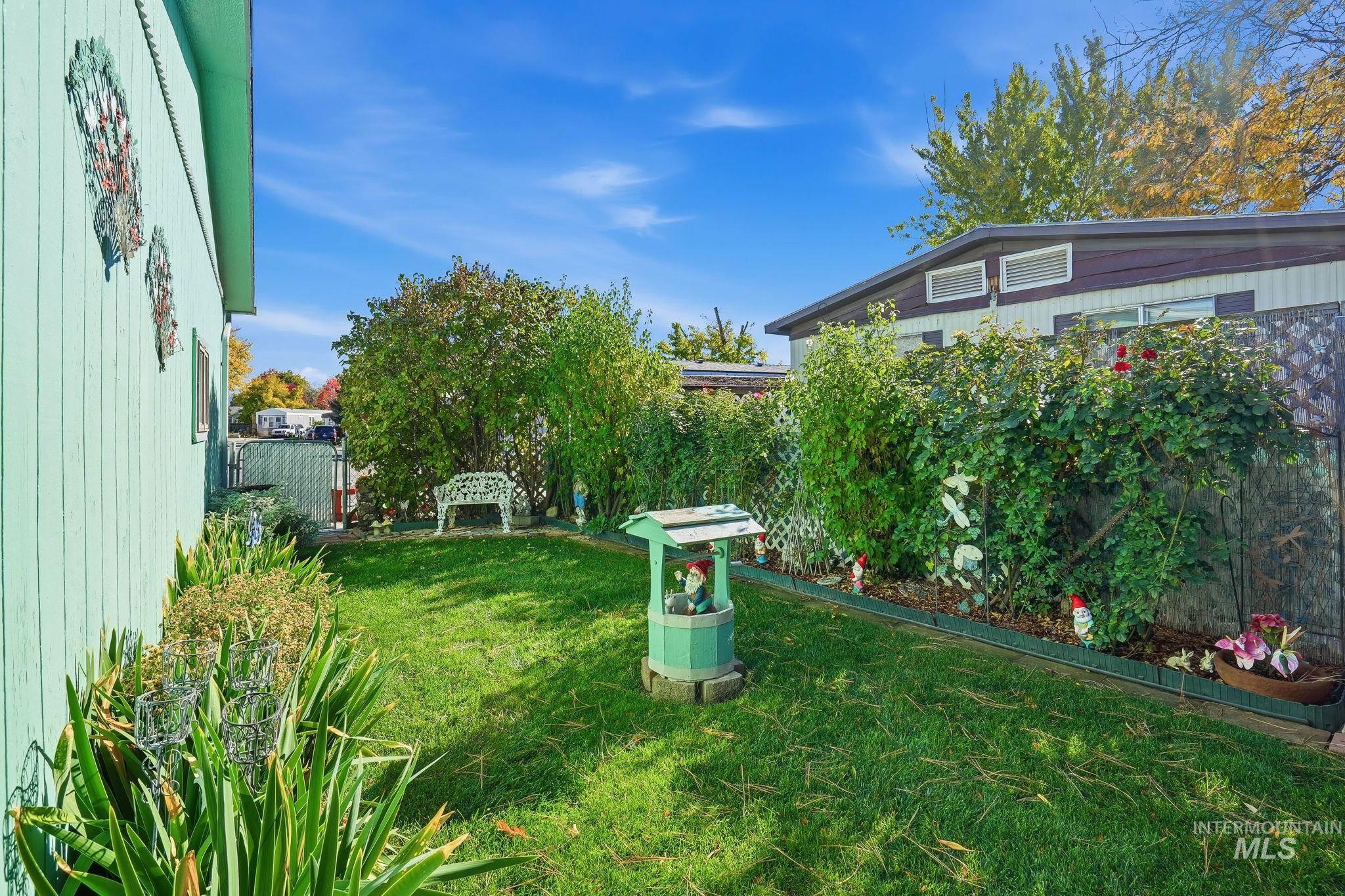 1253 N Samson Lane, Boise, Idaho 83704, 3 Bedrooms, 2.5 Bathrooms, Residential For Sale, Price $175,000,MLS 98977073