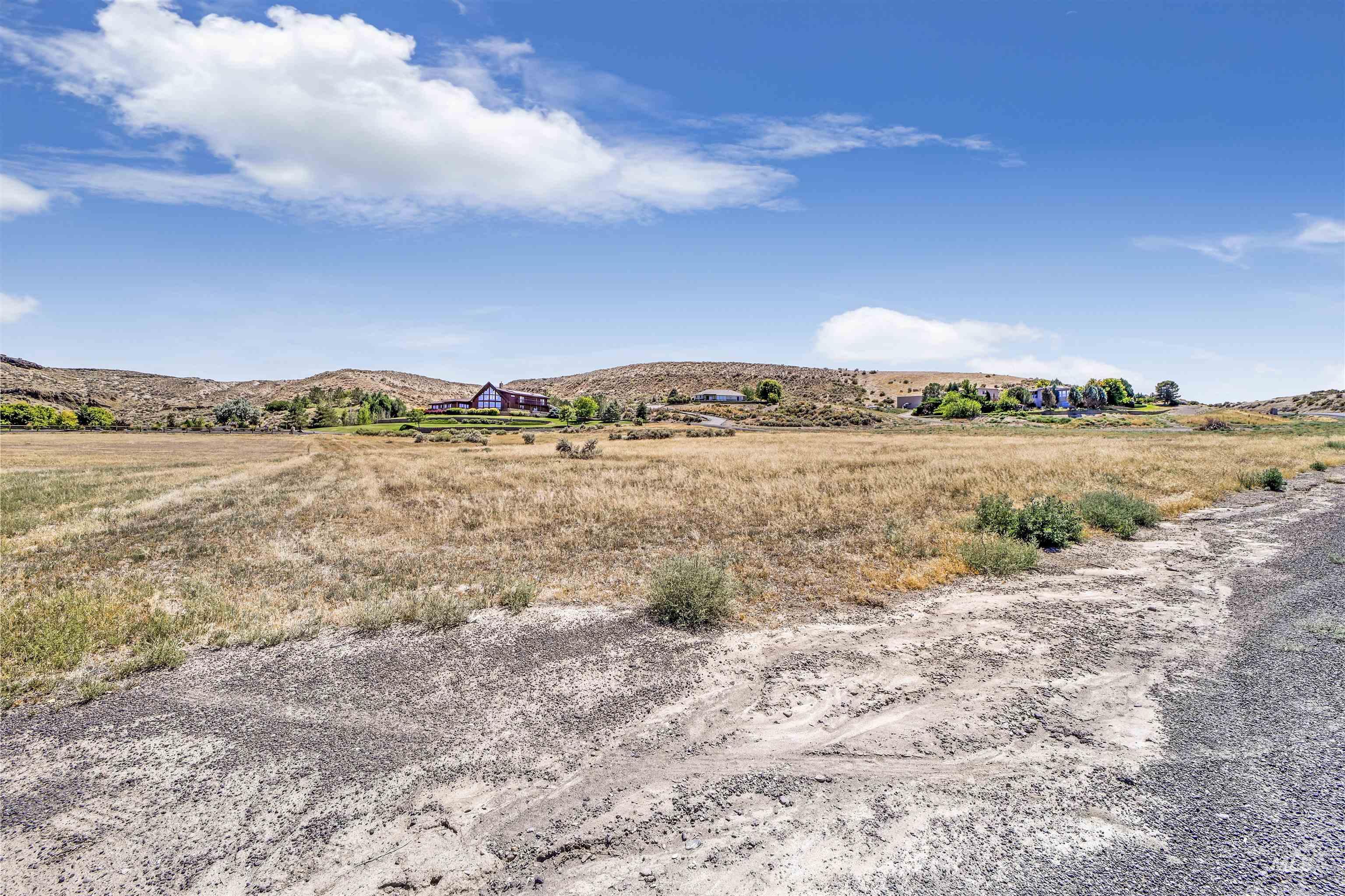 140 Sawyer Dr, Buhl, Idaho 83316, Land For Sale, Price $265,000,MLS 98977074