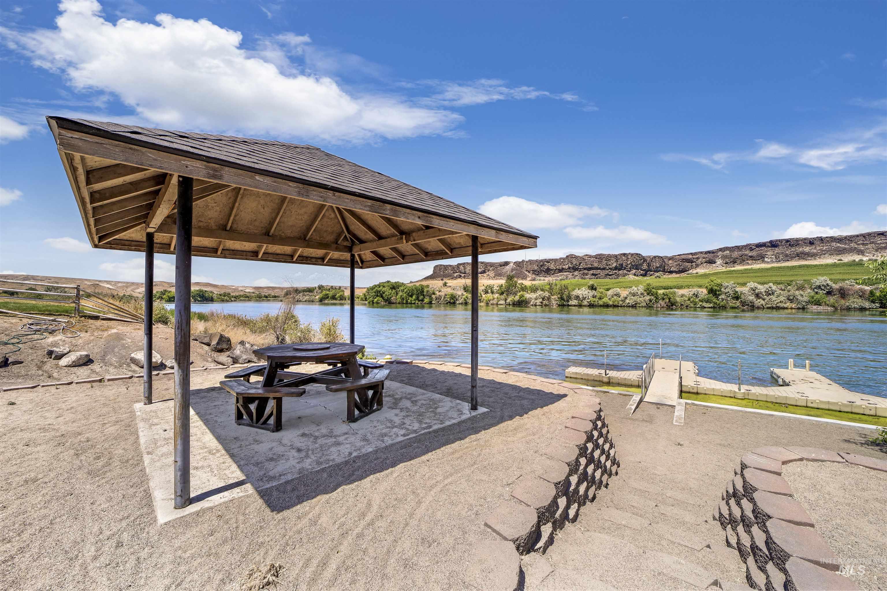 140 Sawyer Dr, Buhl, Idaho 83316, Land For Sale, Price $265,000,MLS 98977074