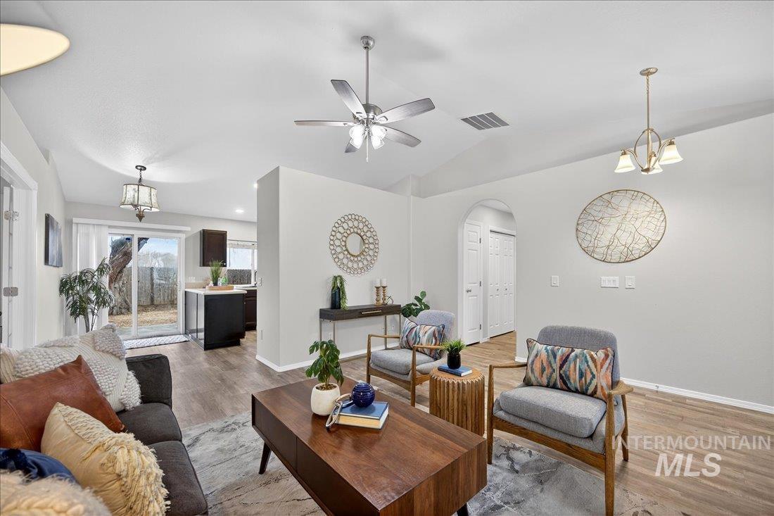 9480 W Wakefield Court, Garden City, Idaho 83714, 3 Bedrooms, 2 Bathrooms, Residential For Sale, Price $450,000, 98977076