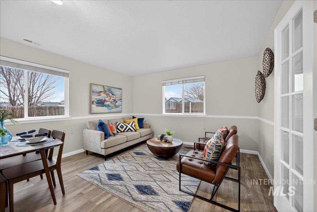 9480 W Wakefield Court, Garden City, Idaho 83714, 3 Bedrooms, 2 Bathrooms, Residential For Sale, Price $450,000, 98977076