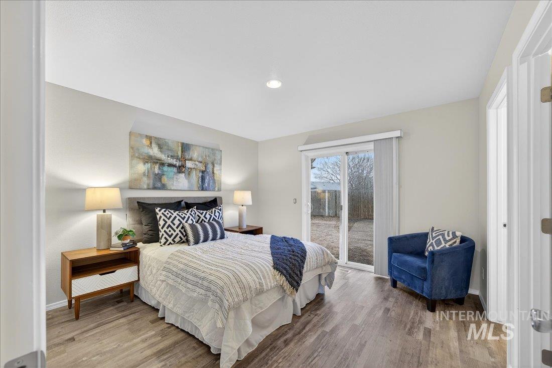 9480 W Wakefield Court, Garden City, Idaho 83714, 3 Bedrooms, 2 Bathrooms, Residential For Sale, Price $450,000, 98977076