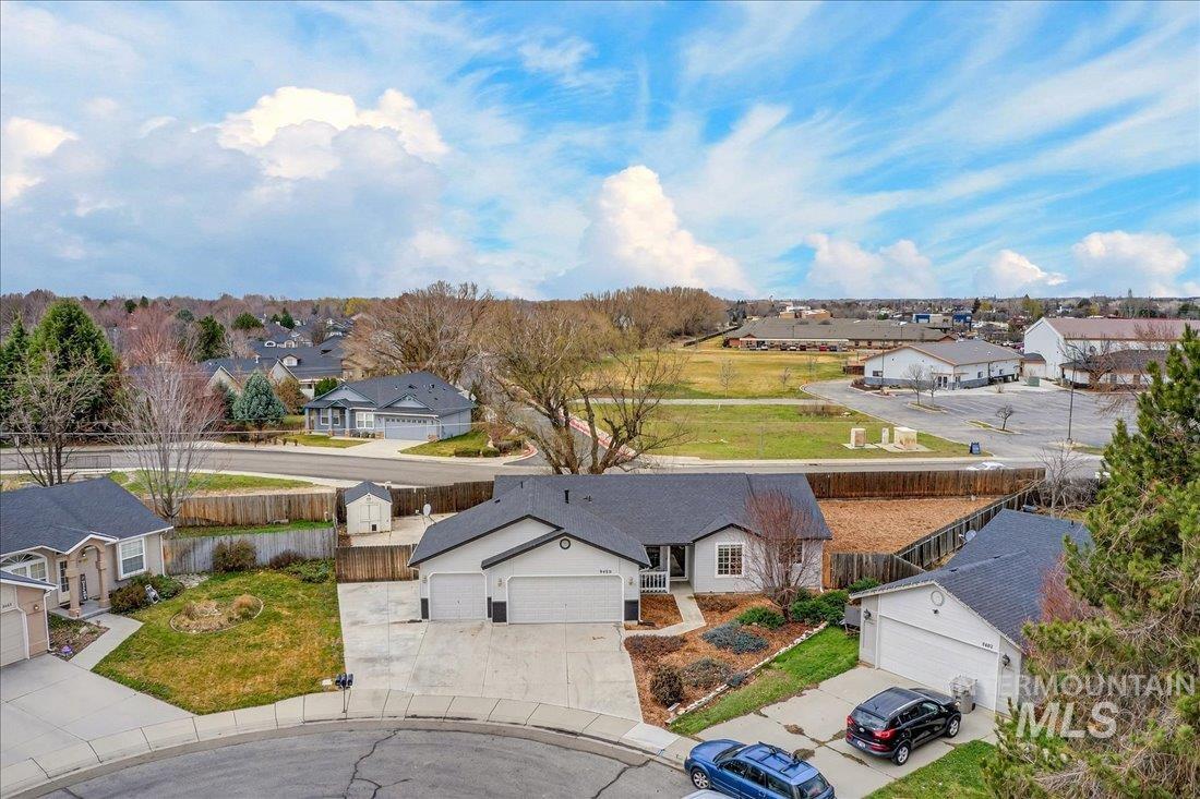 9480 W Wakefield Court, Garden City, Idaho 83714, 3 Bedrooms, 2 Bathrooms, Residential For Sale, Price $450,000, 98977076