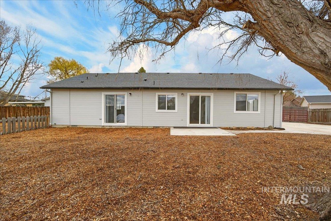 9480 W Wakefield Court, Garden City, Idaho 83714, 3 Bedrooms, 2 Bathrooms, Residential For Sale, Price $450,000, 98977076