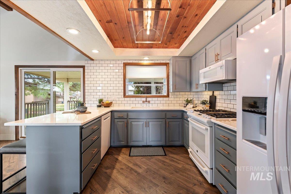 709 Vista Terrace, Nampa, Idaho 83686, 4 Bedrooms, 2.5 Bathrooms, Residential For Sale, Price $525,000, 98977078