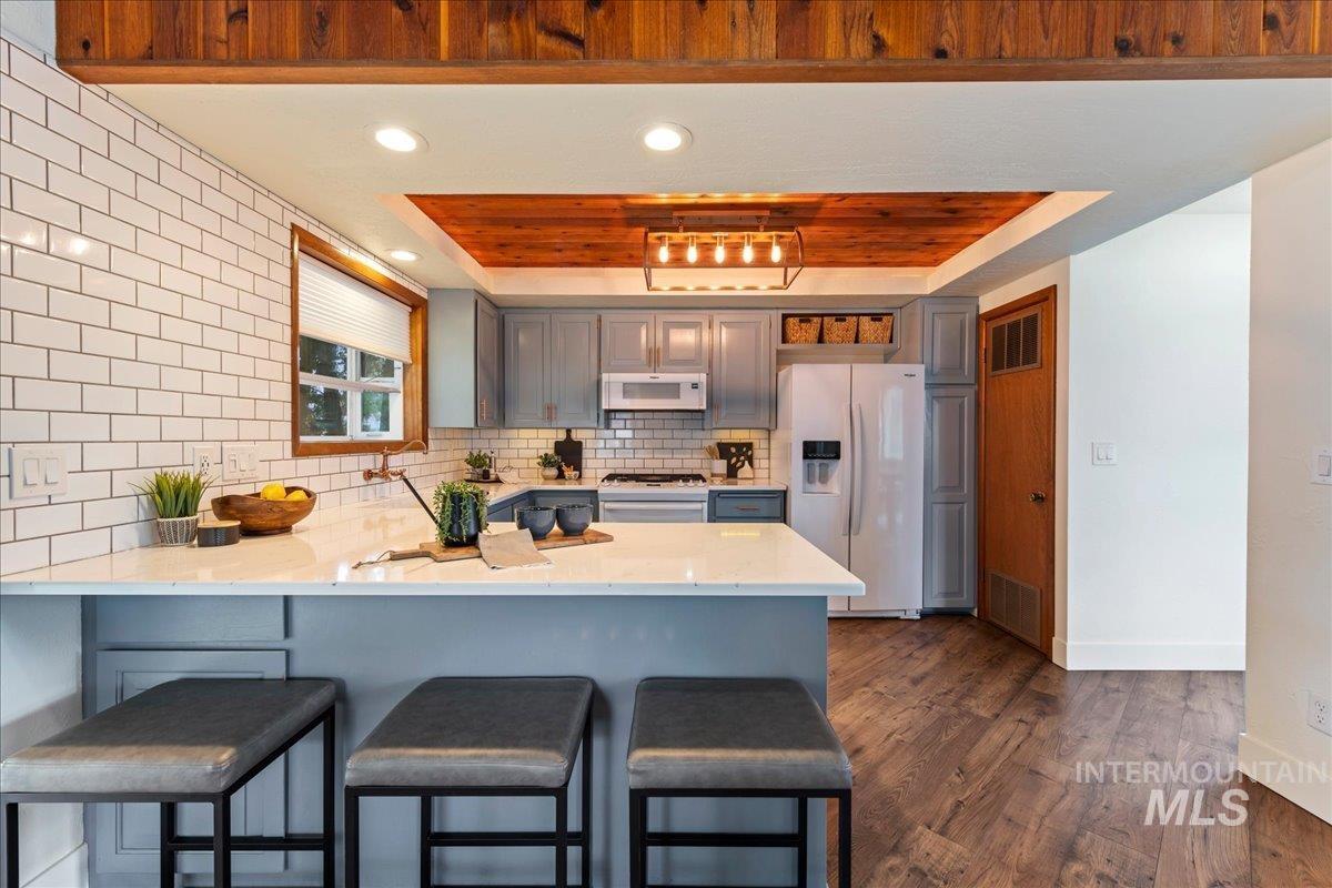 709 Vista Terrace, Nampa, Idaho 83686, 4 Bedrooms, 2.5 Bathrooms, Residential For Sale, Price $525,000, 98977078