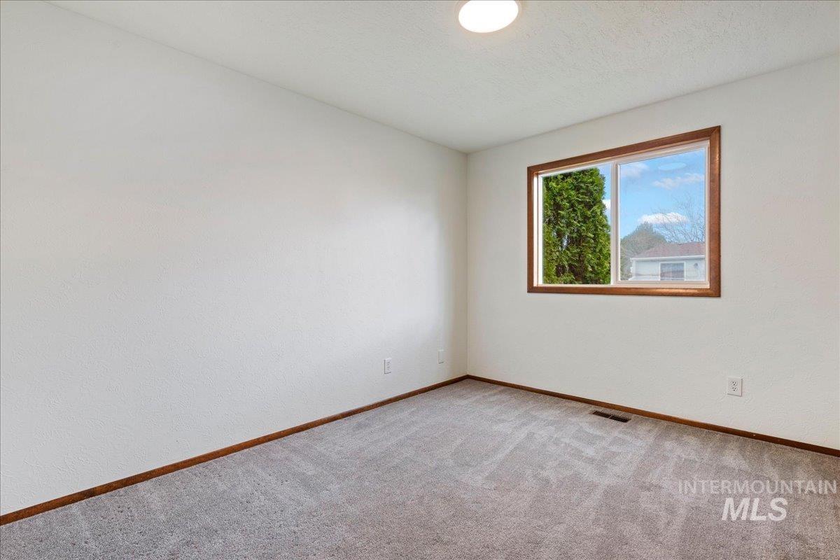 709 Vista Terrace, Nampa, Idaho 83686, 4 Bedrooms, 2.5 Bathrooms, Residential For Sale, Price $525,000, 98977078