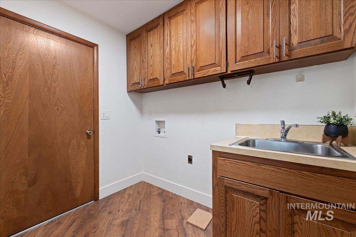 709 Vista Terrace, Nampa, Idaho 83686, 4 Bedrooms, 2.5 Bathrooms, Residential For Sale, Price $525,000,MLS 98977078