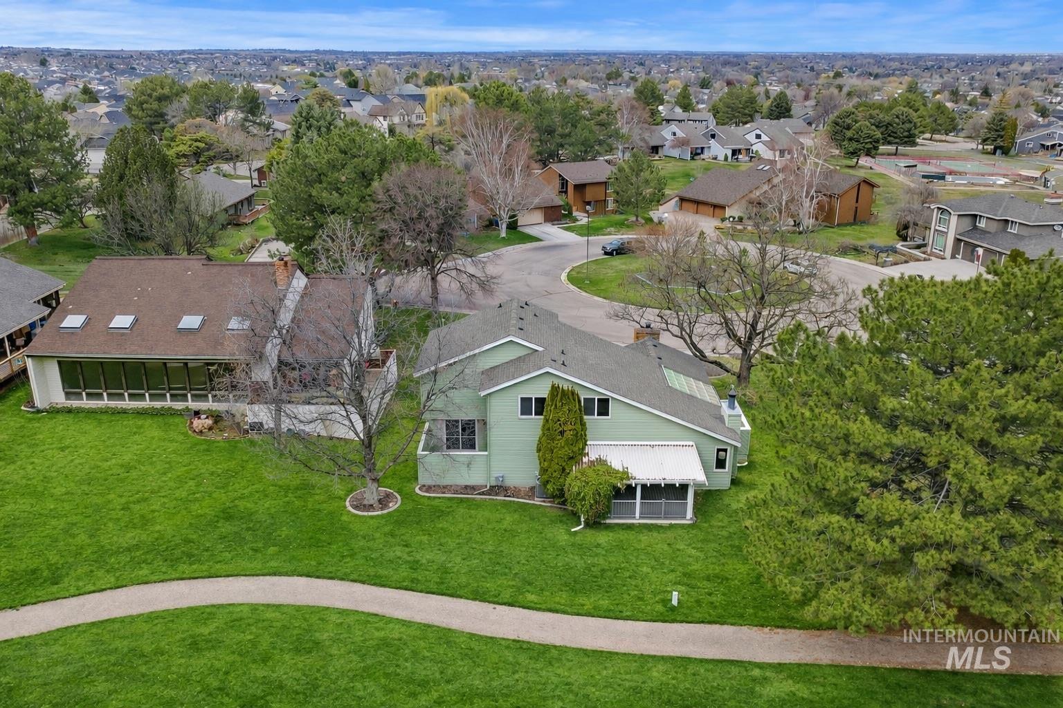 709 Vista Terrace, Nampa, Idaho 83686, 4 Bedrooms, 2.5 Bathrooms, Residential For Sale, Price $525,000,MLS 98977078