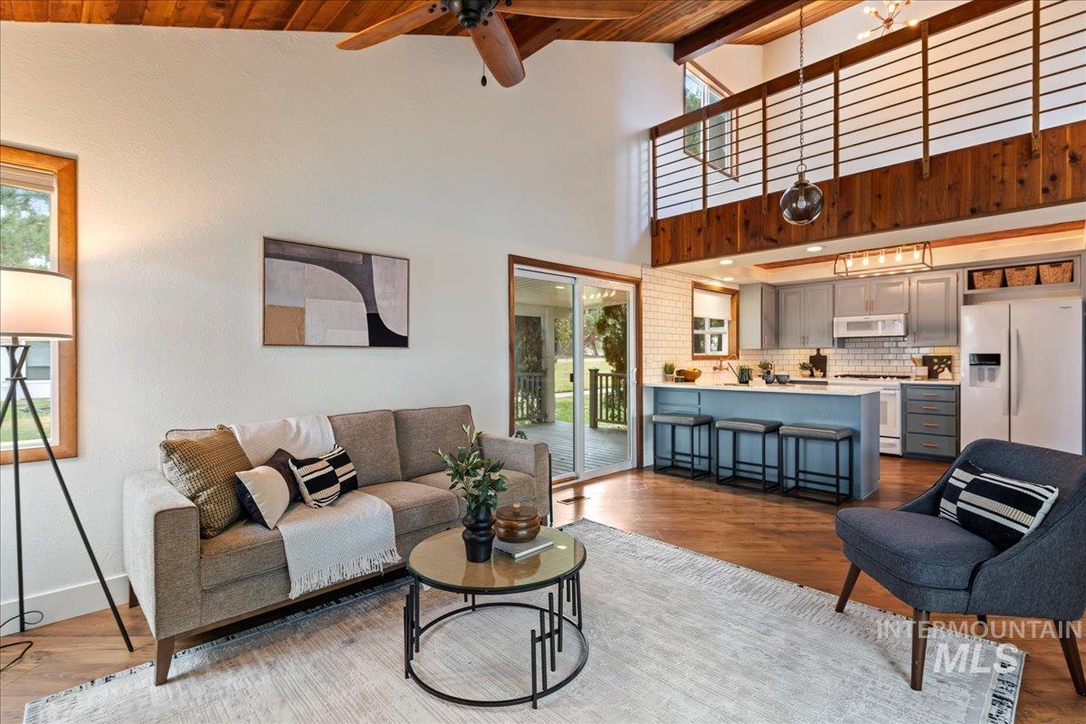 709 Vista Terrace, Nampa, Idaho 83686, 4 Bedrooms, 2.5 Bathrooms, Residential For Sale, Price $525,000,MLS 98977078